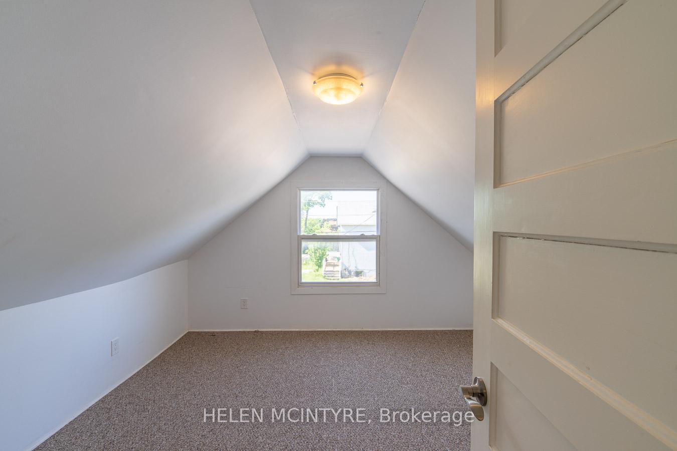 Photo 18 of 5012 Morrison Street, Niagara Falls, Cherrywood — HOMEH