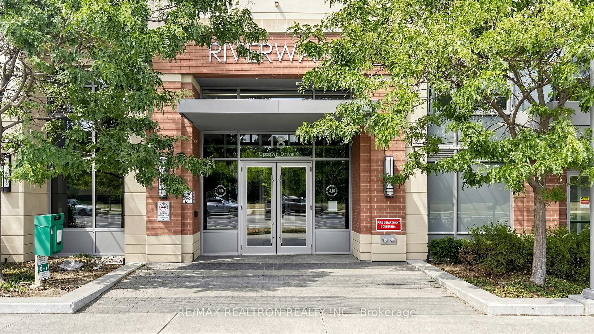 Photo 6 of Unit 102, 18 Uptown Drive, Markham, Unionville — HOMEH
