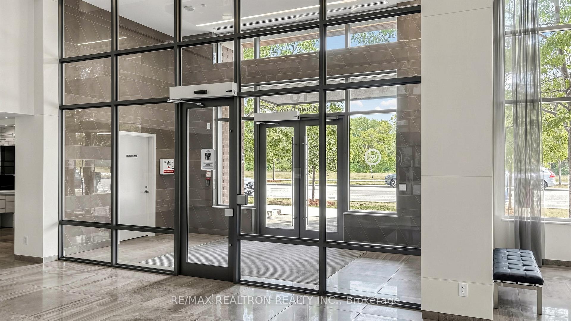 Photo 7 of Unit 102, 18 Uptown Drive, Markham, Unionville — HOMEH