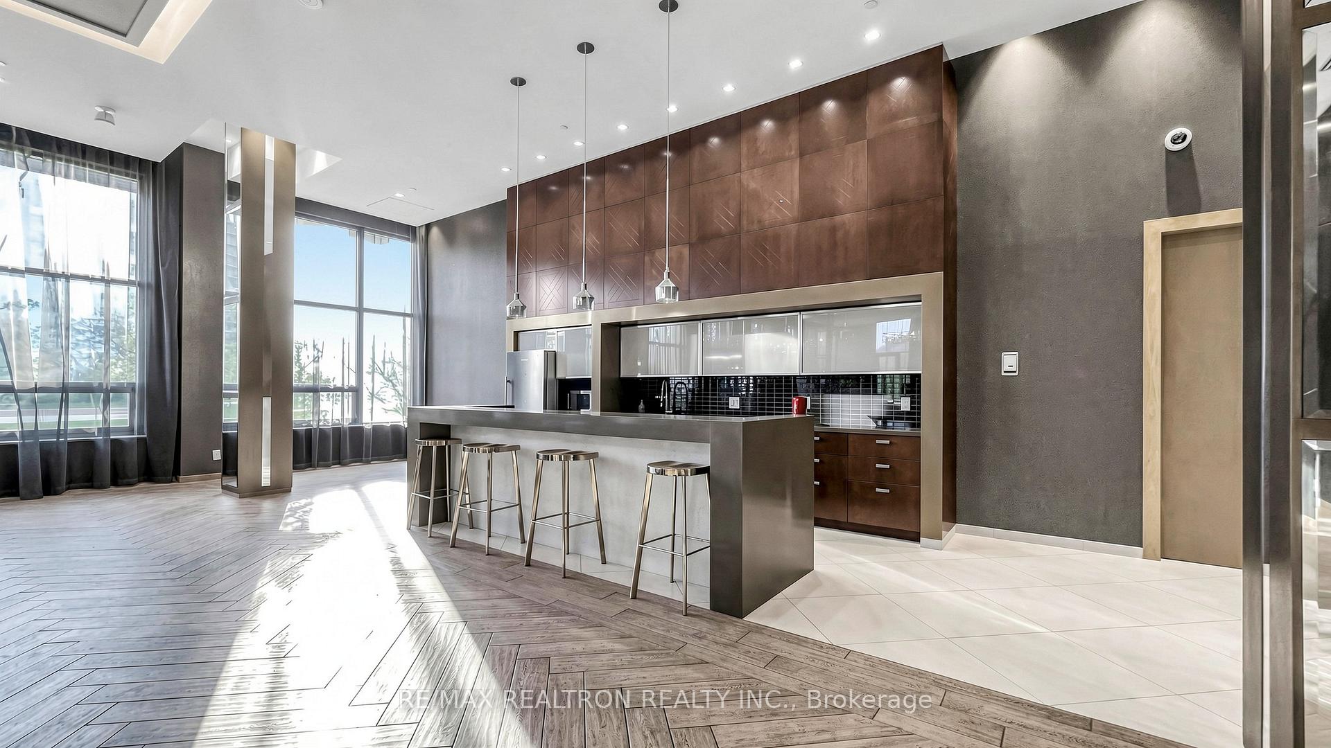 Photo 43 of Unit 102, 18 Uptown Drive, Markham, Unionville — HOMEH