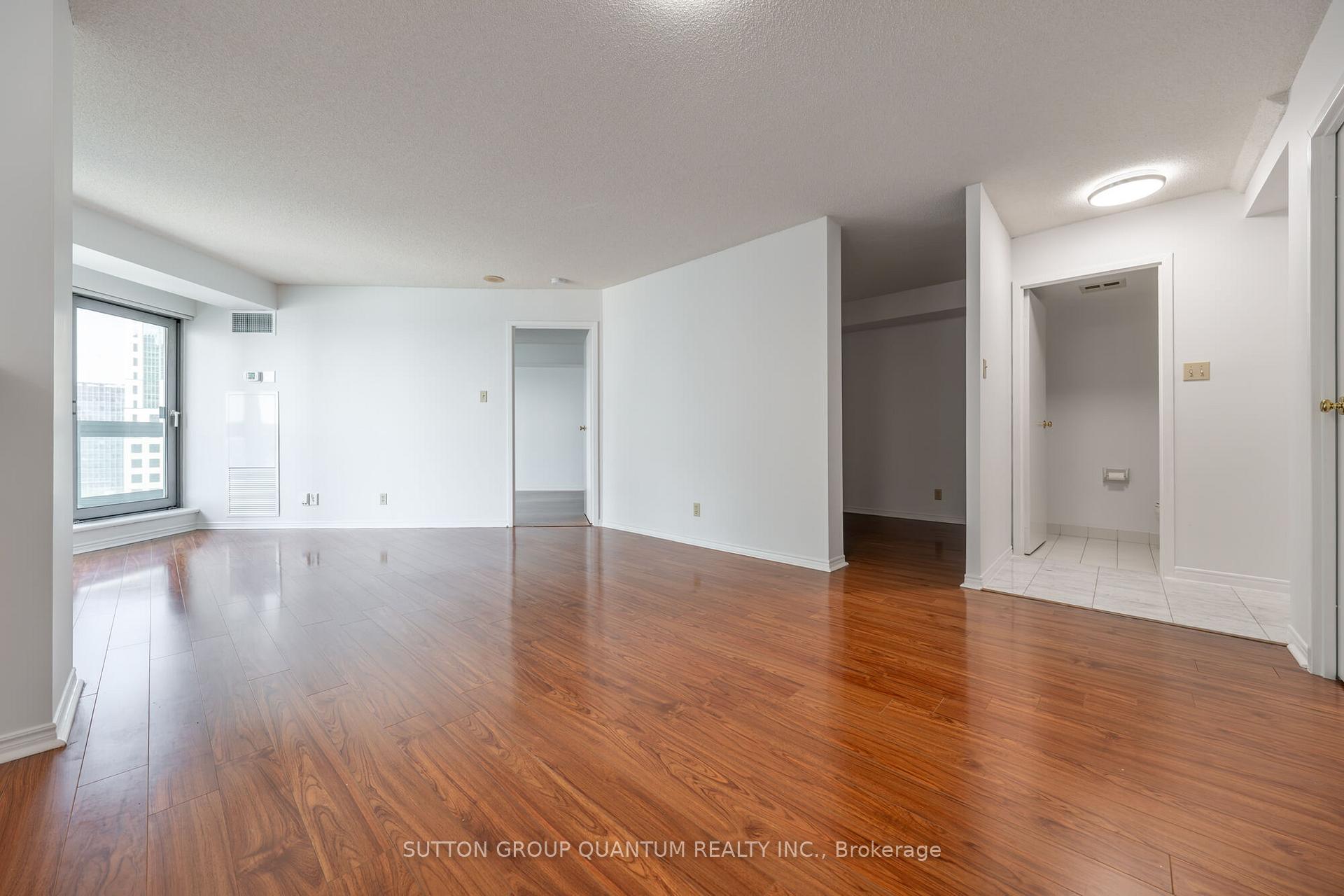 Photo 5 of Unit 2113, 10 Yonge Street, Toronto, Waterfront Communities — HOMEH
