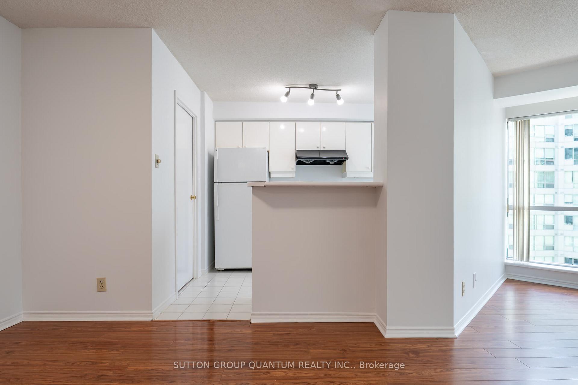 Photo 6 of Unit 2113, 10 Yonge Street, Toronto, Waterfront Communities — HOMEH