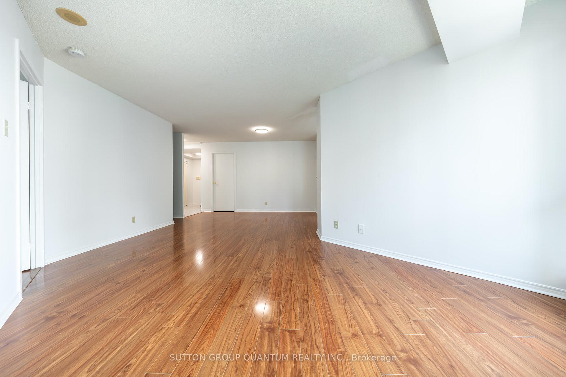Photo 9 of Unit 2113, 10 Yonge Street, Toronto, Waterfront Communities — HOMEH