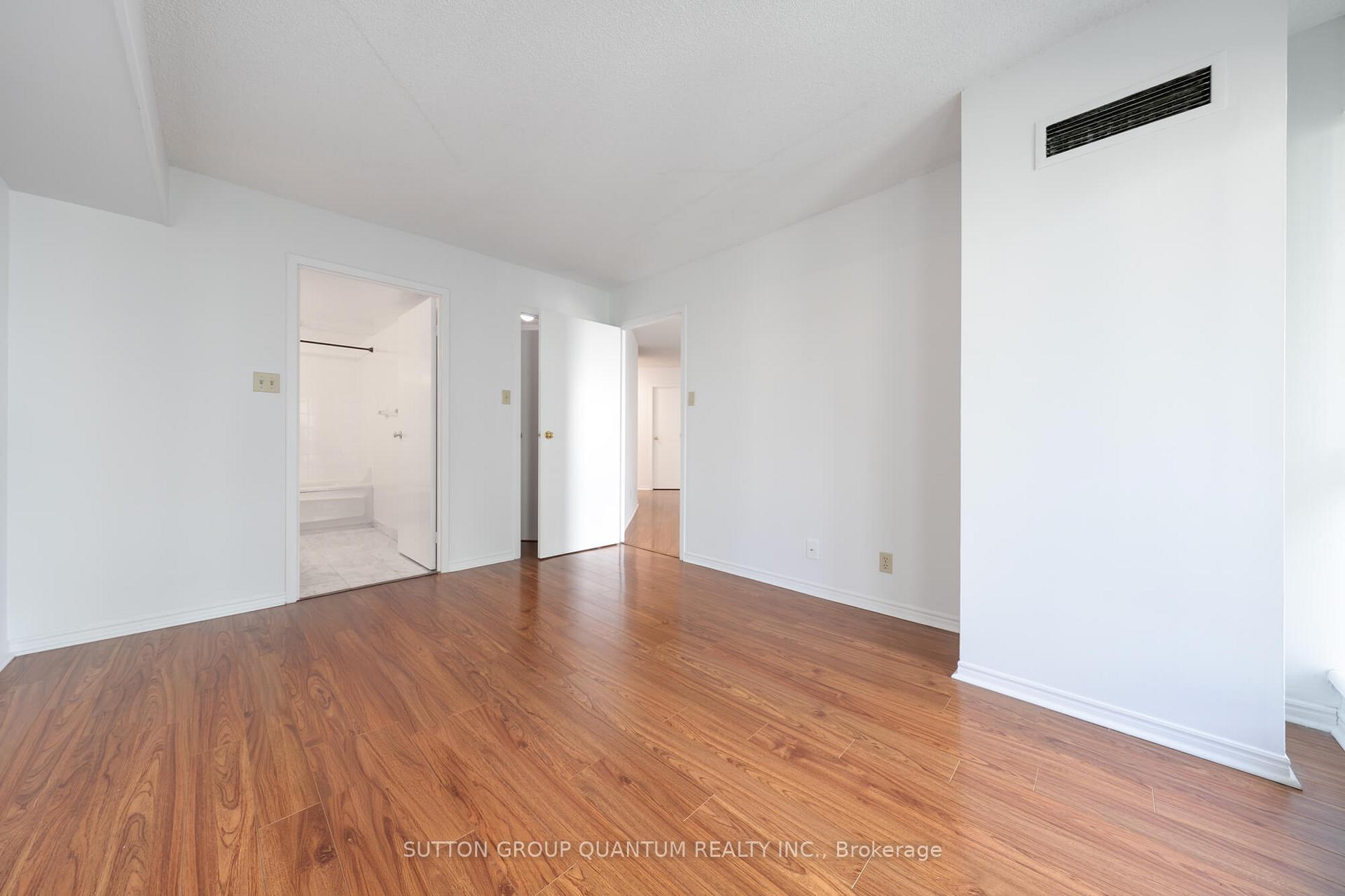 Photo 13 of Unit 2113, 10 Yonge Street, Toronto, Waterfront Communities — HOMEH