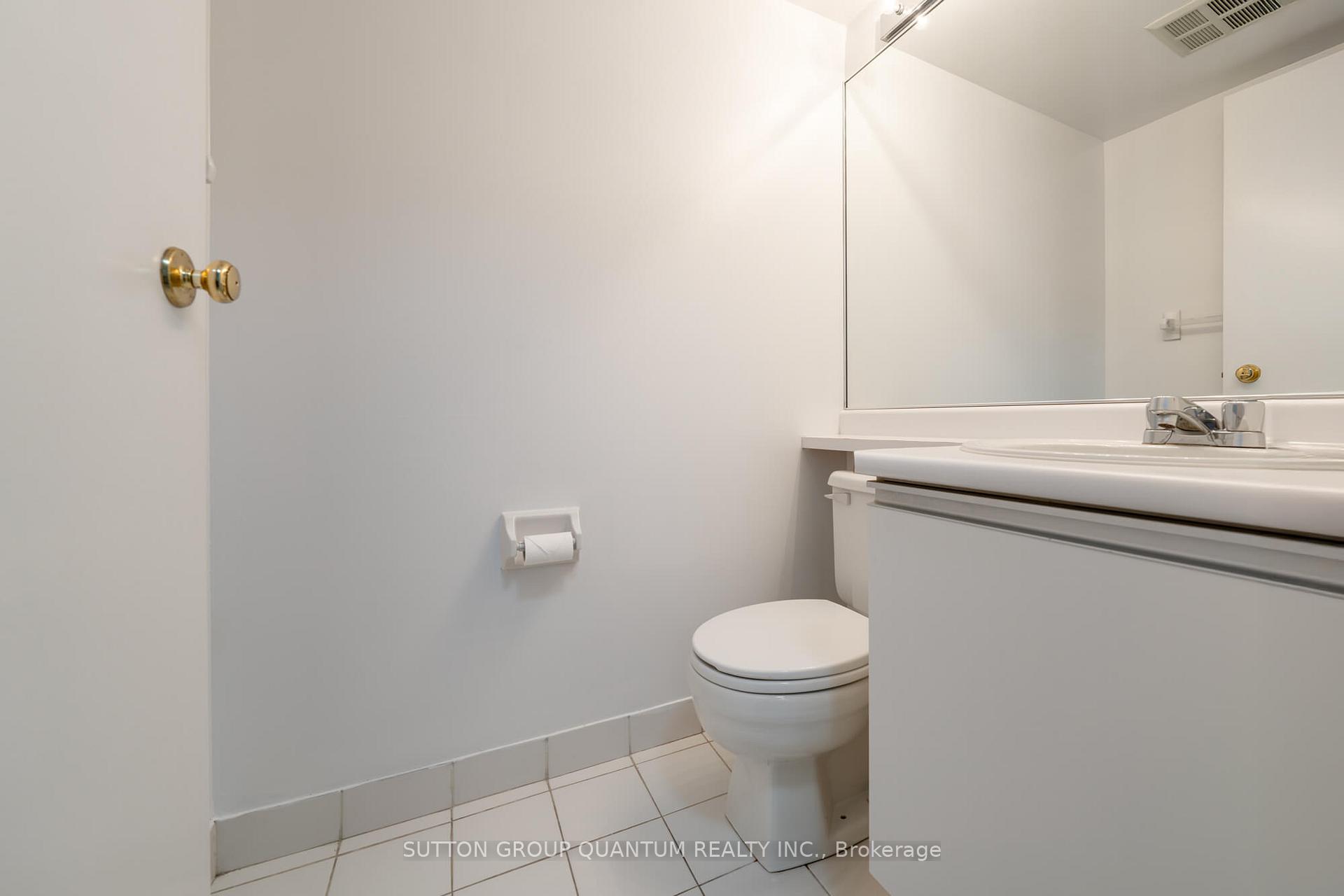Photo 19 of Unit 2113, 10 Yonge Street, Toronto, Waterfront Communities — HOMEH