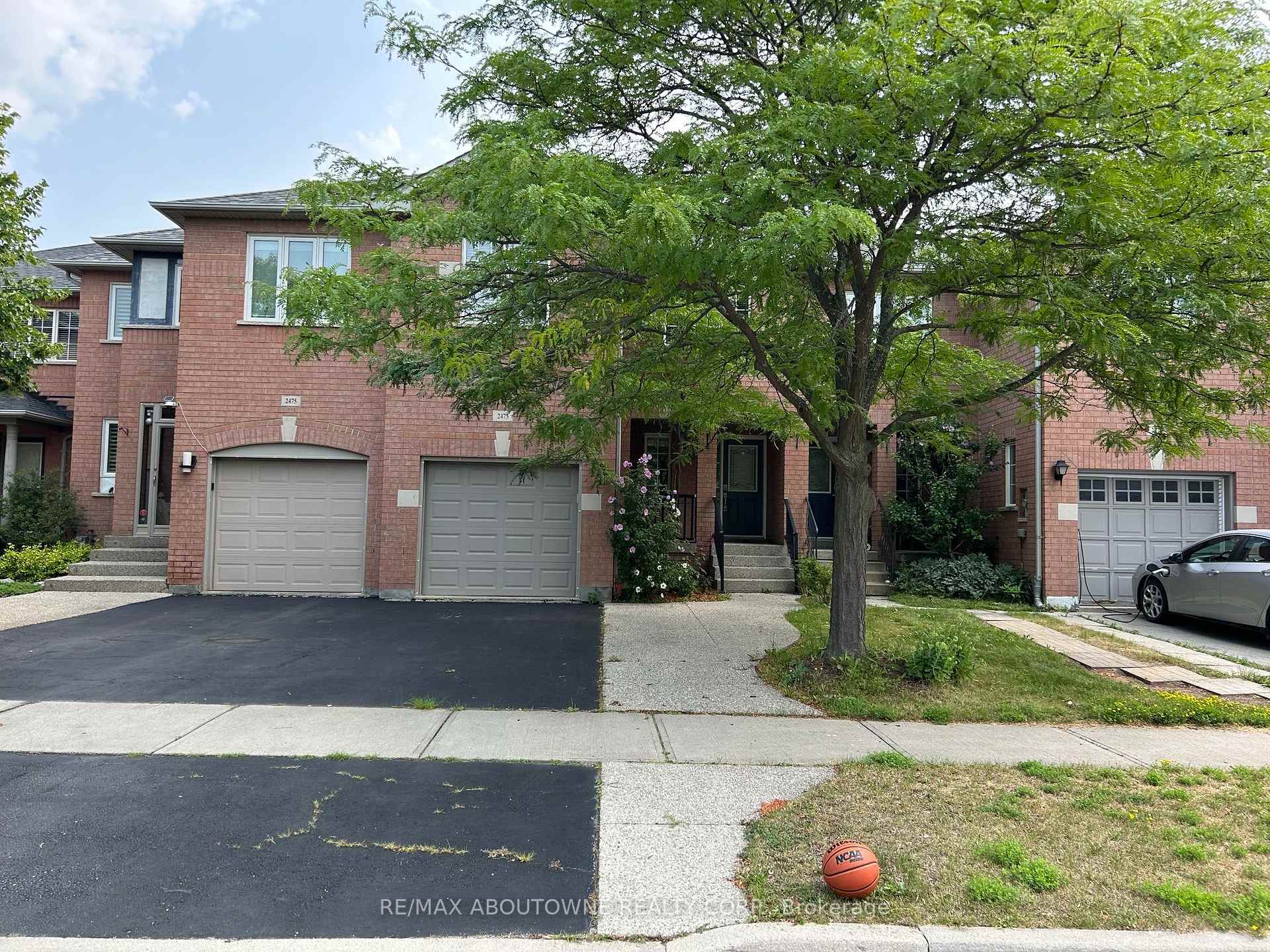 Front of 2473 Lazio Lane