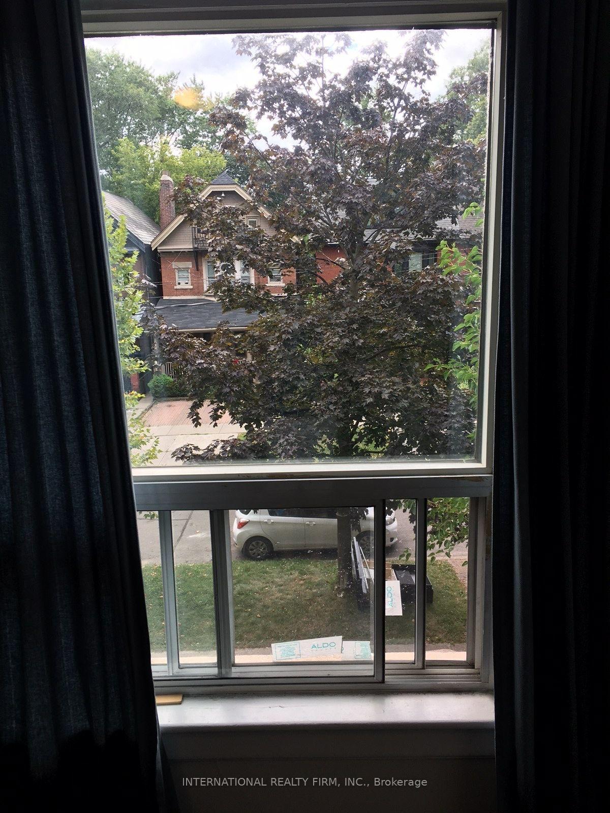 Photo 14 of 201 Madison Avenue, Toronto, The Annex — HOMEH