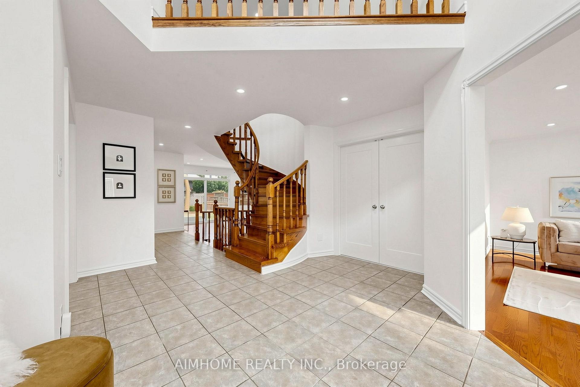 Photo 29 of 27 Melchior Crescent, Markham, Buttonville — HOMEH