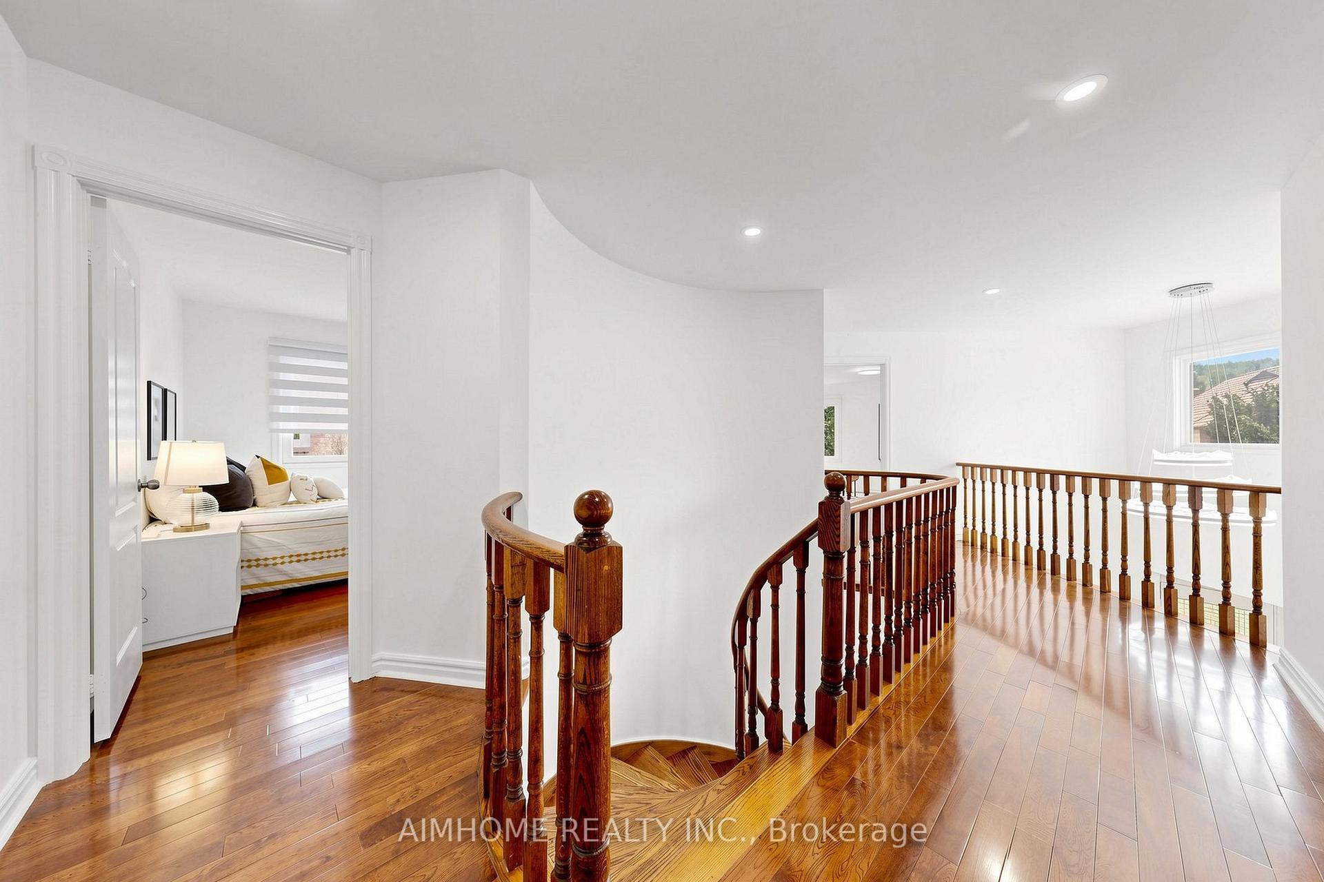 Photo 32 of 27 Melchior Crescent, Markham, Buttonville — HOMEH