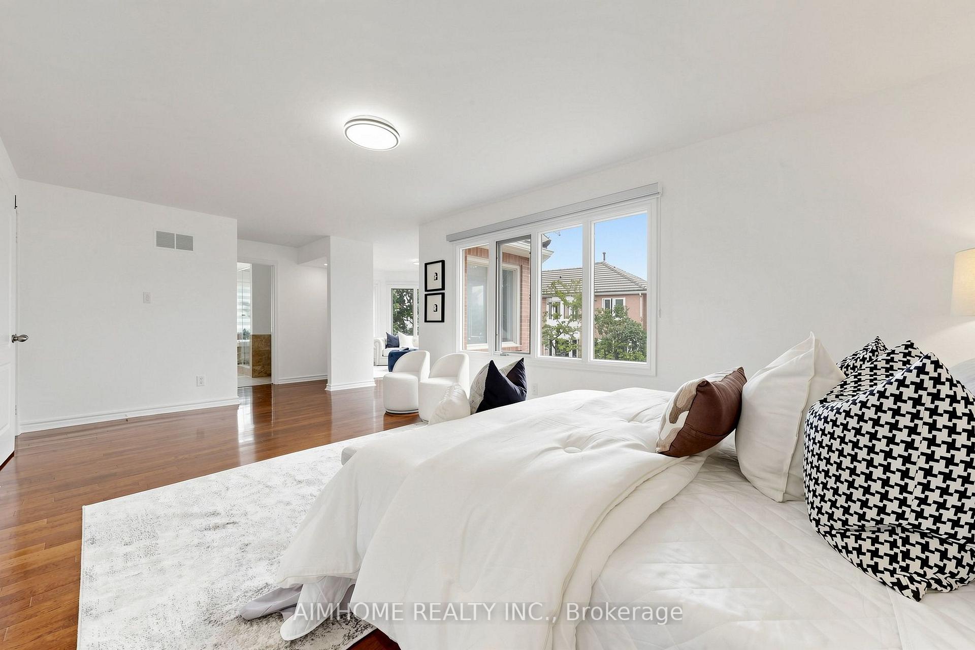Photo 36 of 27 Melchior Crescent, Markham, Buttonville — HOMEH