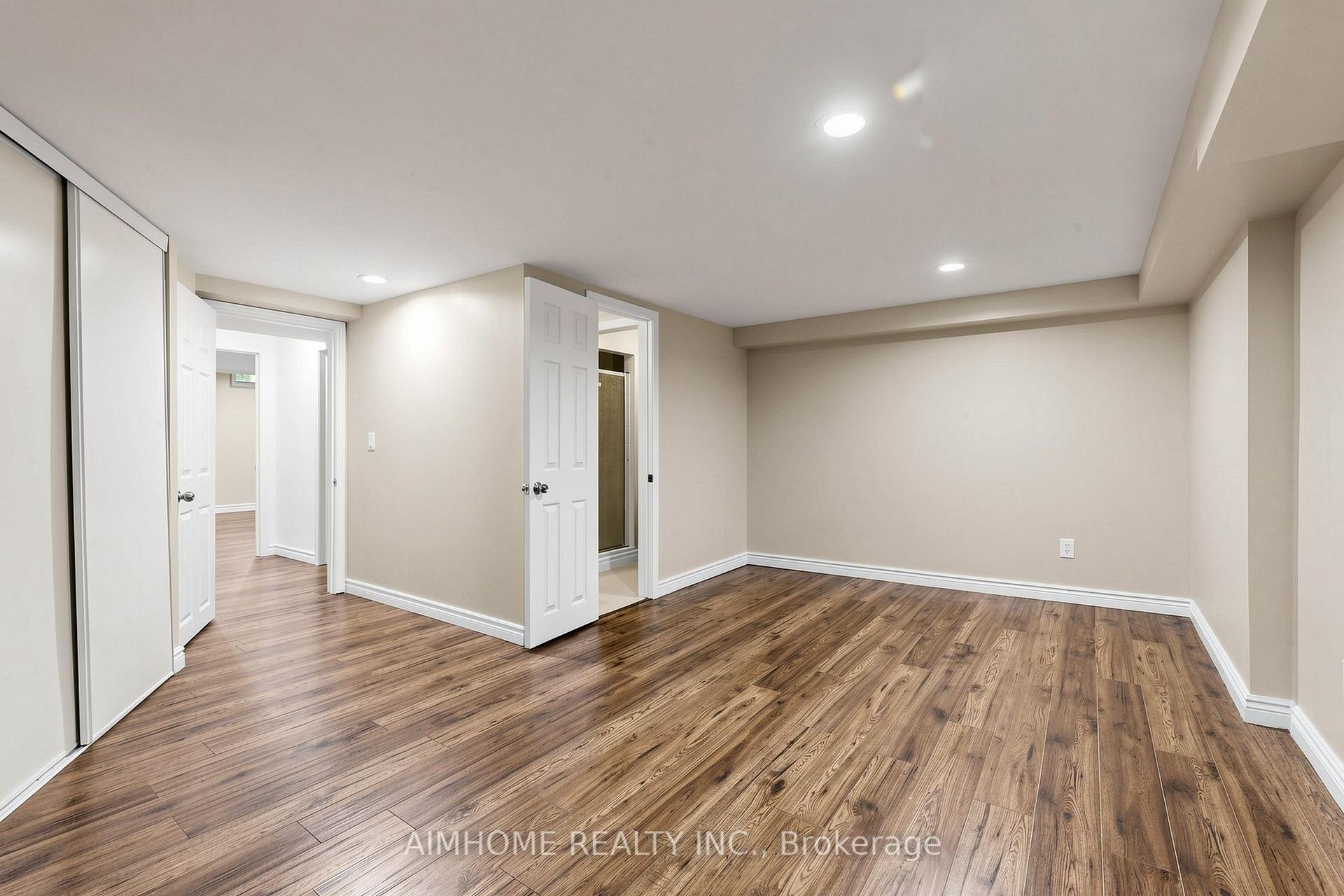 Photo 55 of 27 Melchior Crescent, Markham, Buttonville — HOMEH