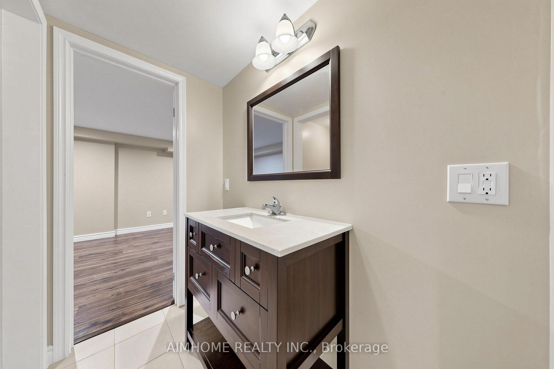 Photo 58 of 27 Melchior Crescent, Markham, Buttonville — HOMEH