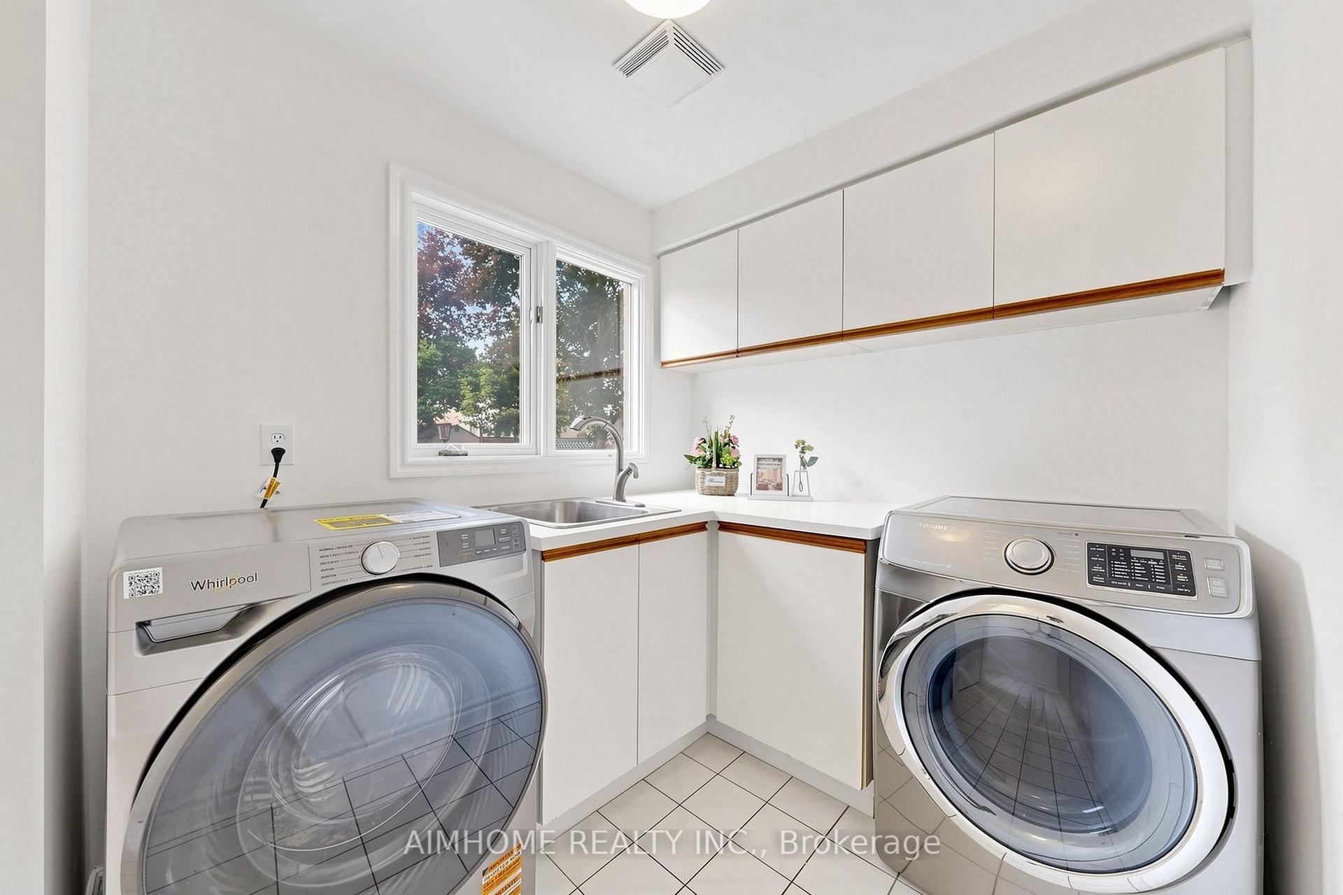 Photo 63 of 27 Melchior Crescent, Markham, Buttonville — HOMEH