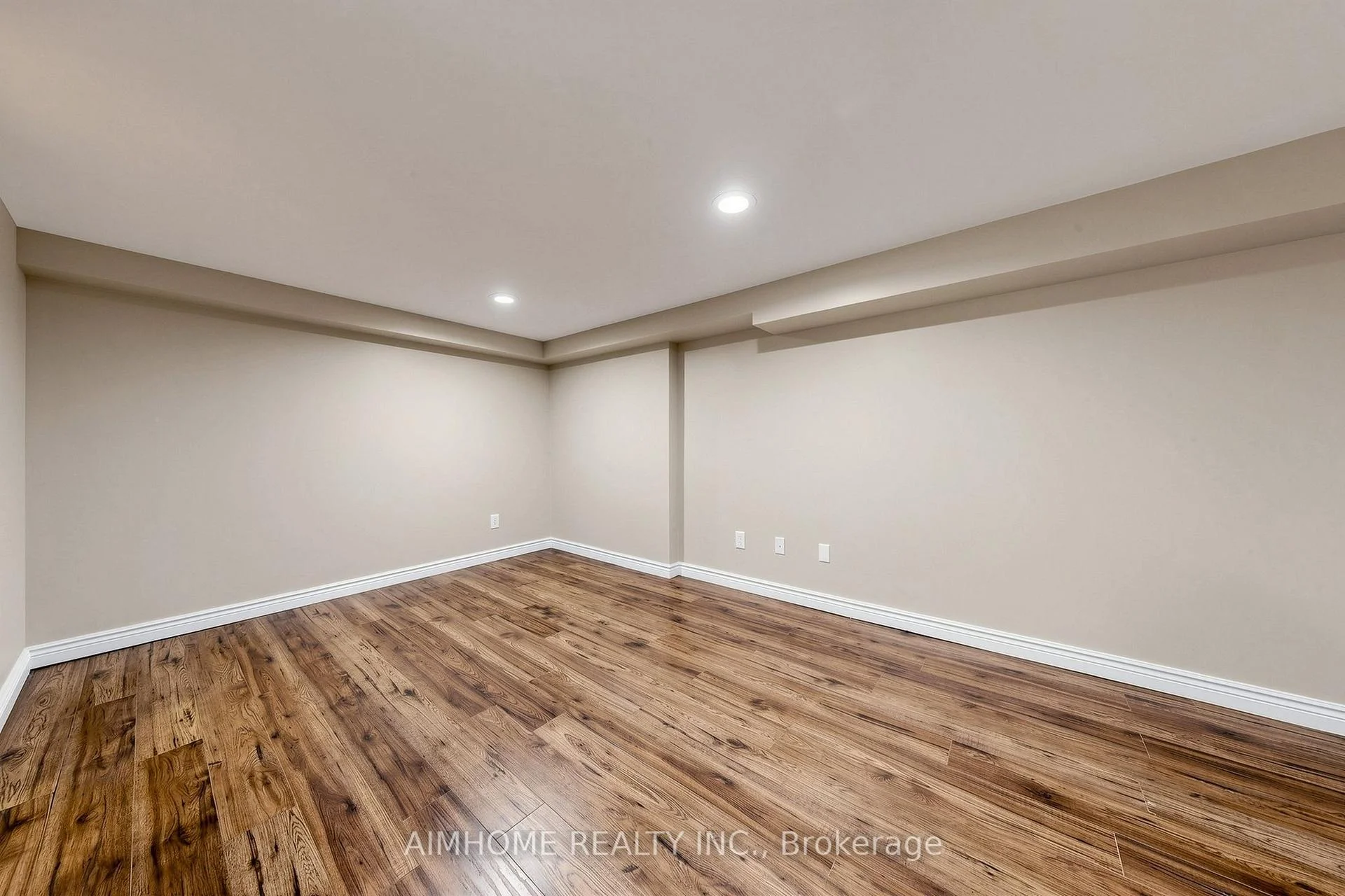 Photo 56 of 27 Melchior Crescent, Markham, Buttonville — HOMEH