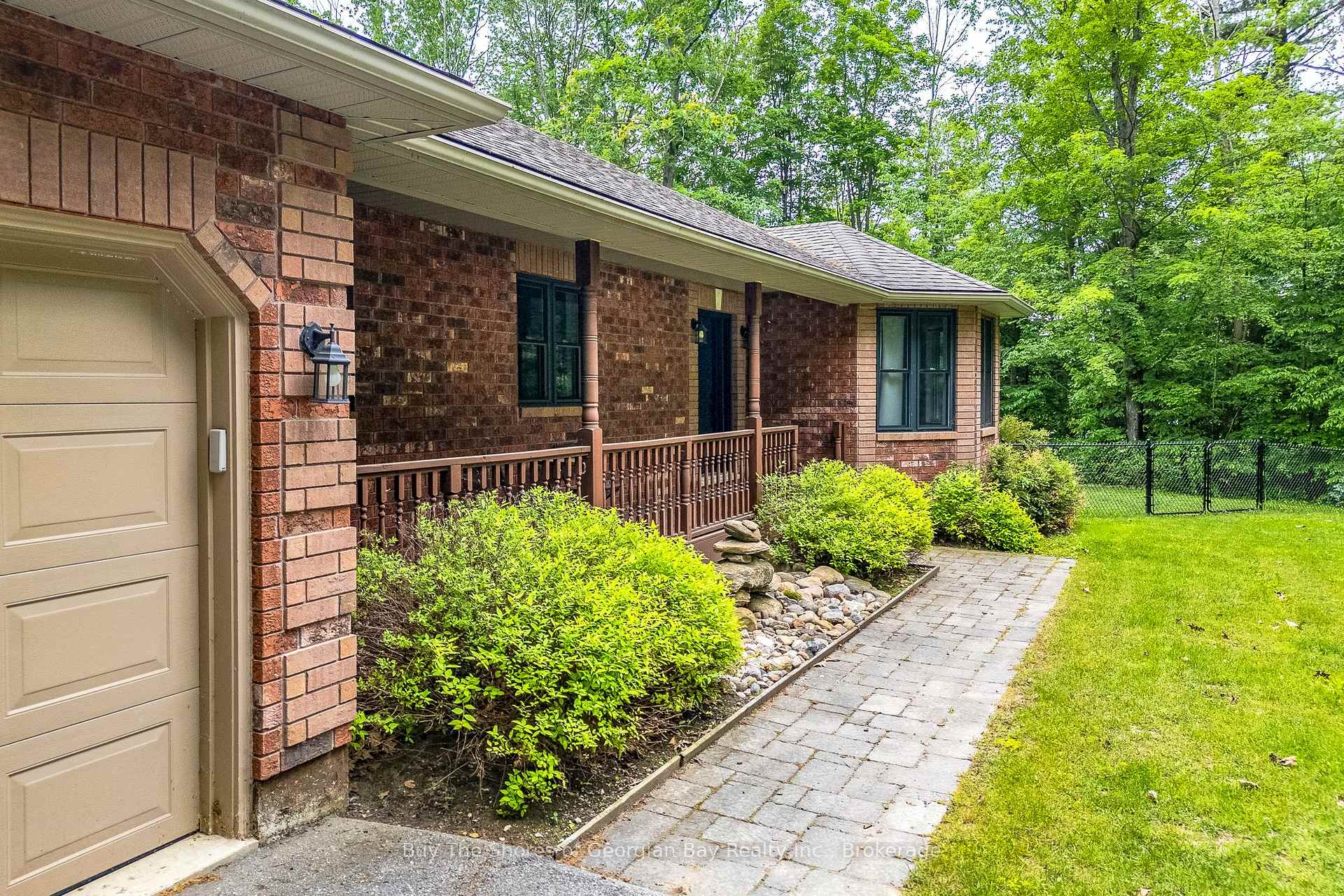 Photo 4 of 2367 MacDonald Road, Springwater, Rural Springwater — HOMEH