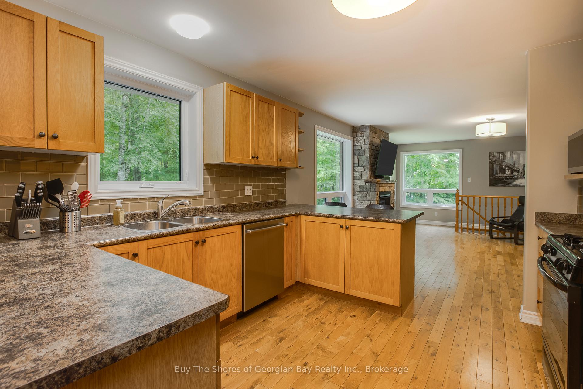 Photo 17 of 2367 MacDonald Road, Springwater, Rural Springwater — HOMEH