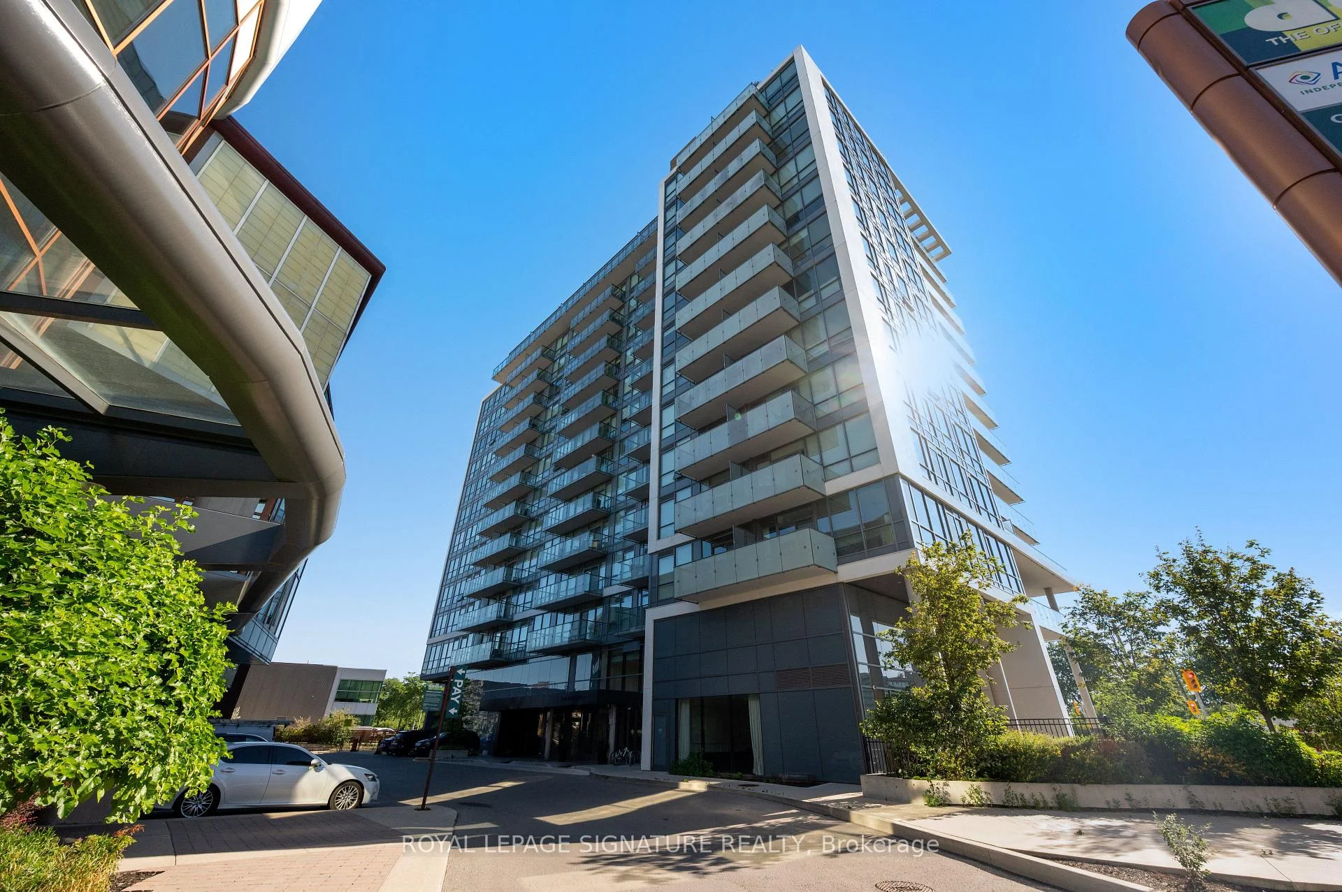 Photo 3 of Unit 710, 10 De Boers Drive, North York, York University Heights — HOMEH