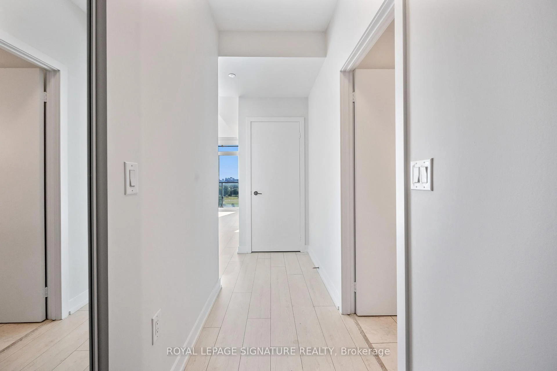 Photo 19 of Unit 710, 10 De Boers Drive, North York, York University Heights — HOMEH