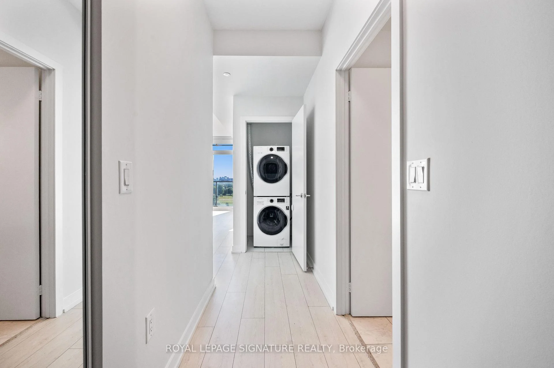 Photo 23 of Unit 710, 10 De Boers Drive, North York, York University Heights — HOMEH