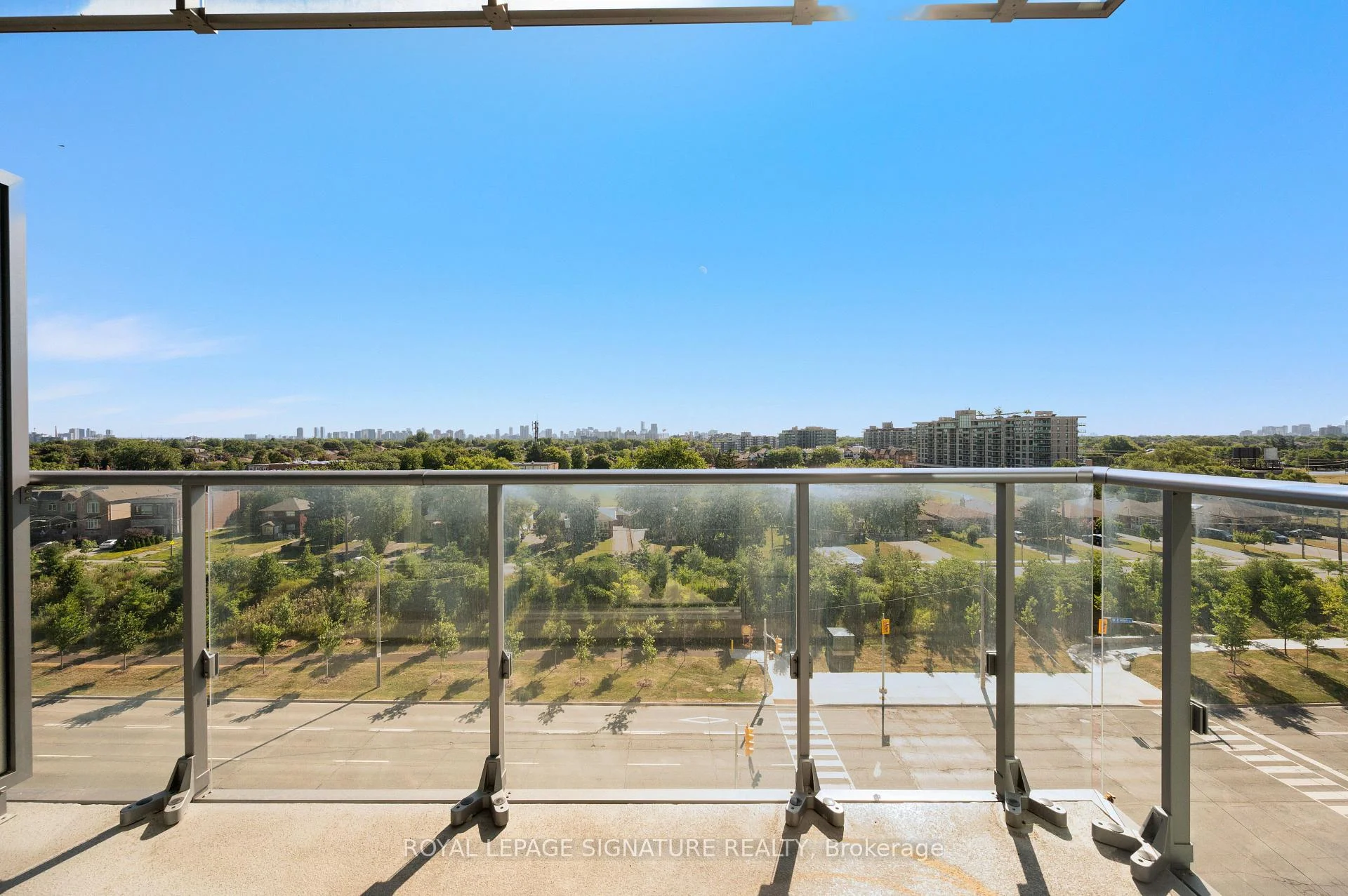 Photo 24 of Unit 710, 10 De Boers Drive, North York, York University Heights — HOMEH
