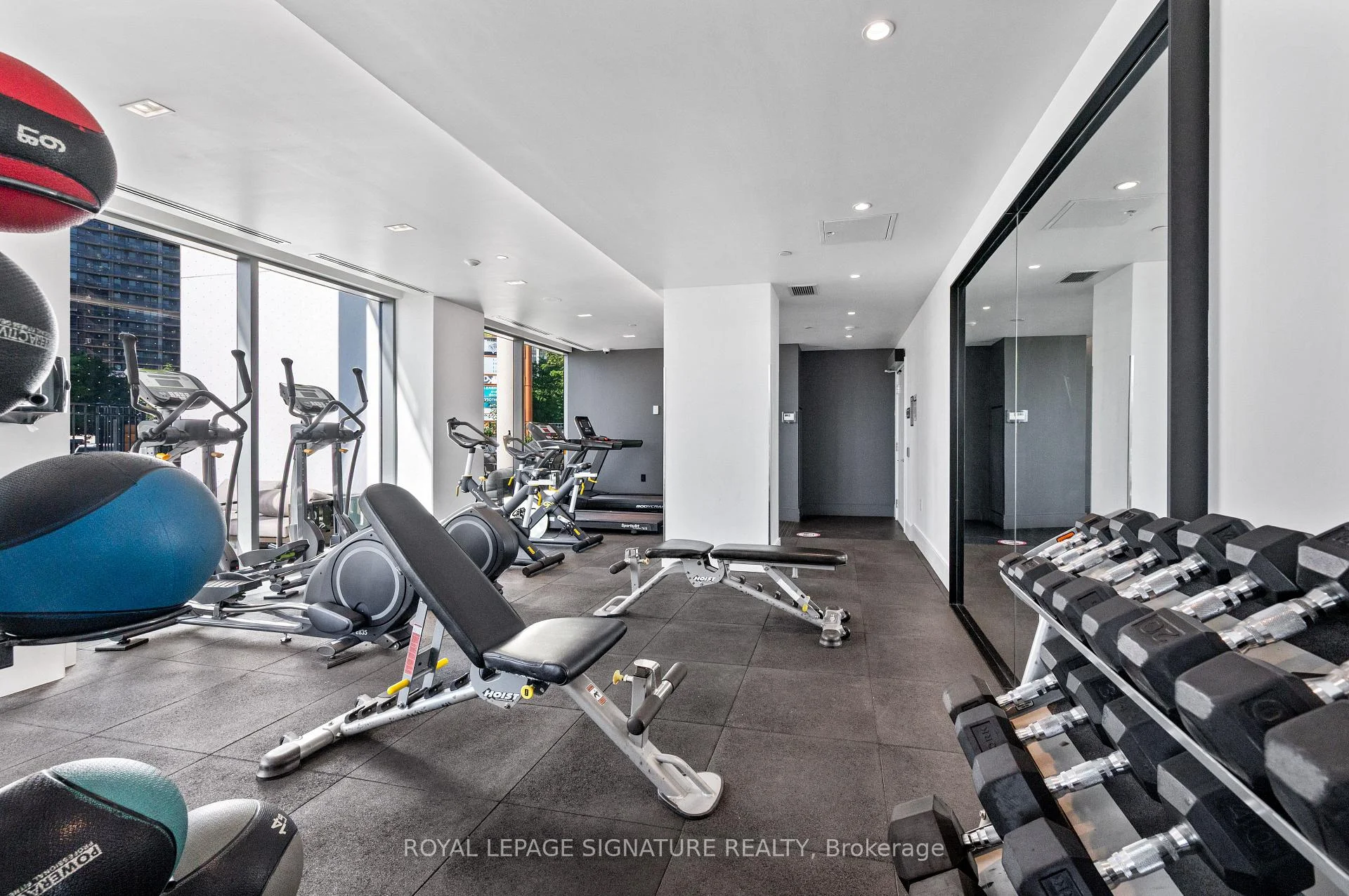 Photo 31 of Unit 710, 10 De Boers Drive, North York, York University Heights — HOMEH