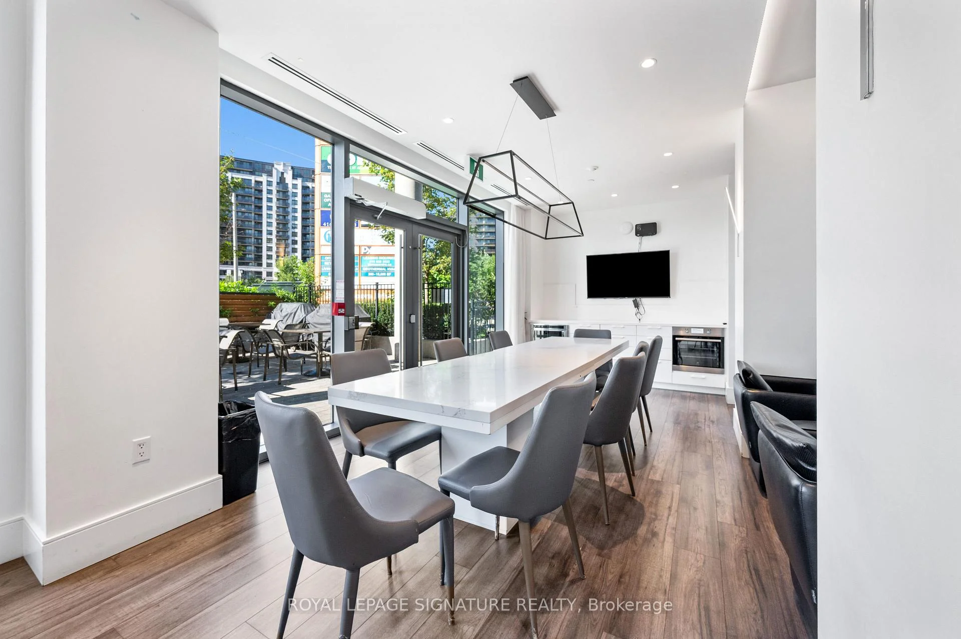 Photo 34 of Unit 710, 10 De Boers Drive, North York, York University Heights — HOMEH