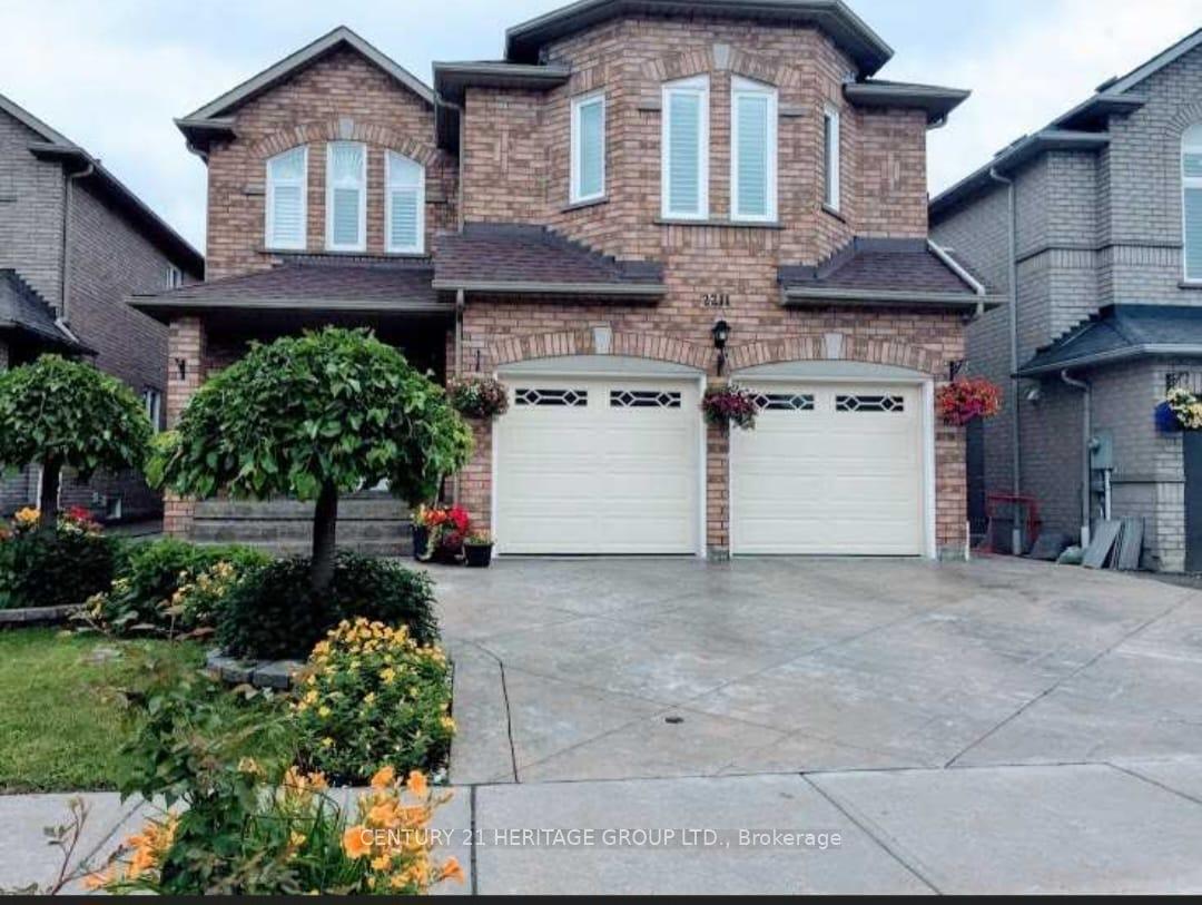 Photo 1 of 2211 Old Rutherford Road, Vaughan, Maple — HOMEH