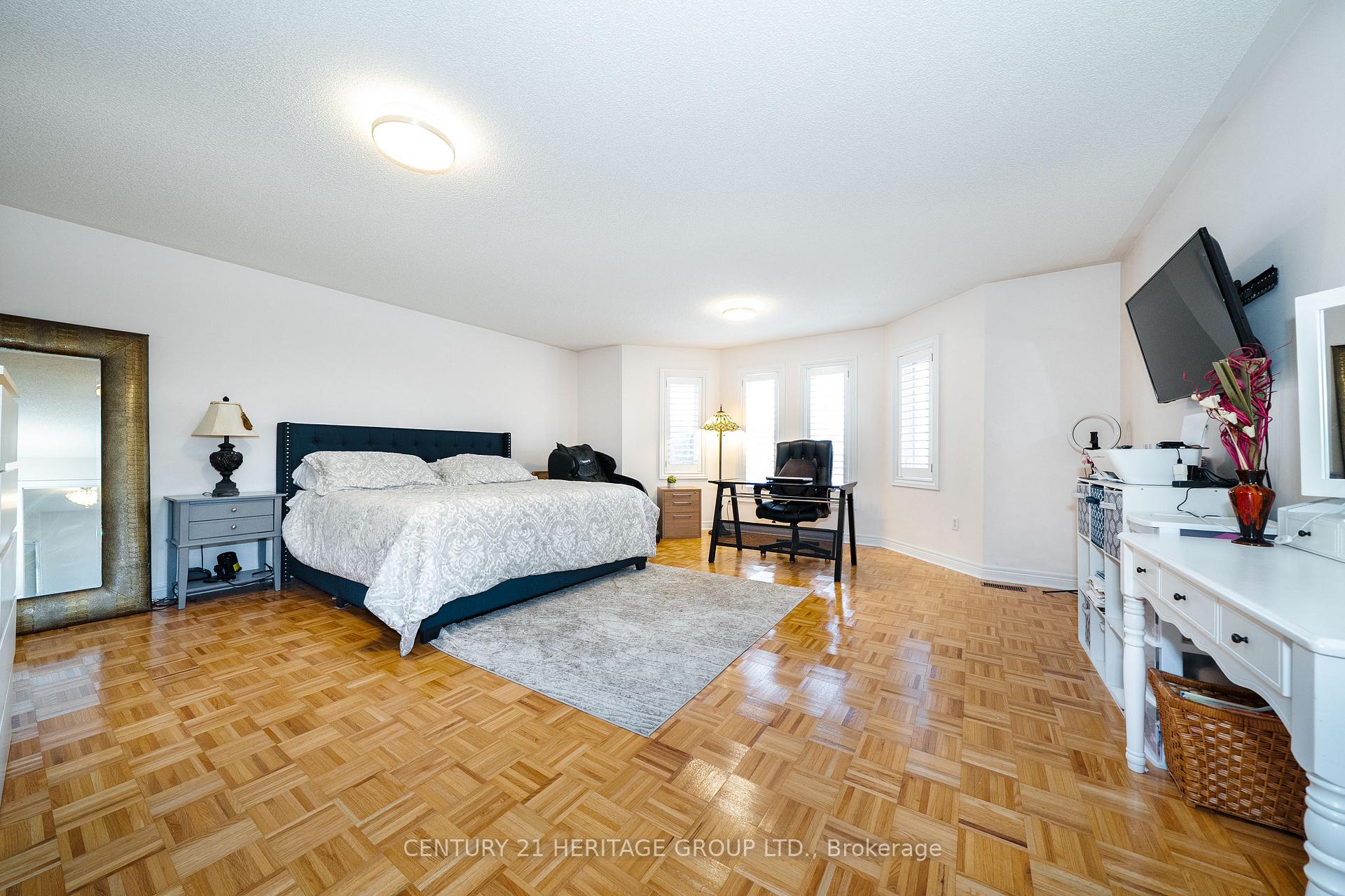 Photo 13 of 2211 Old Rutherford Road, Vaughan, Maple — HOMEH