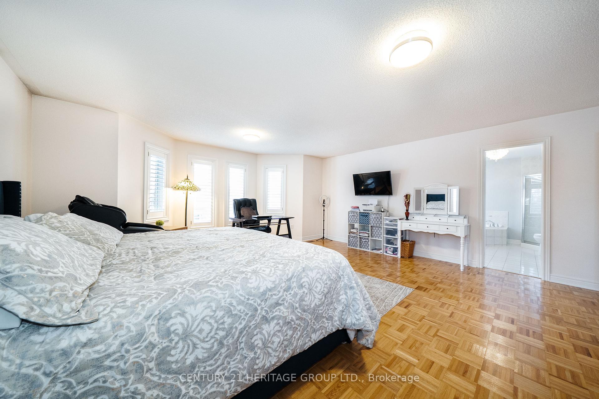 Photo 14 of 2211 Old Rutherford Road, Vaughan, Maple — HOMEH