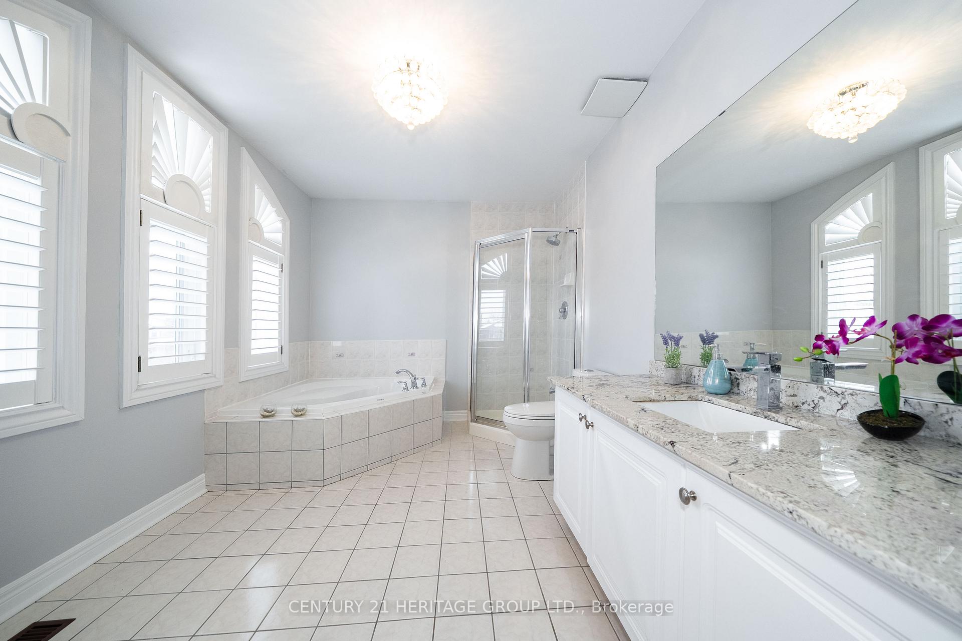 Photo 15 of 2211 Old Rutherford Road, Vaughan, Maple — HOMEH