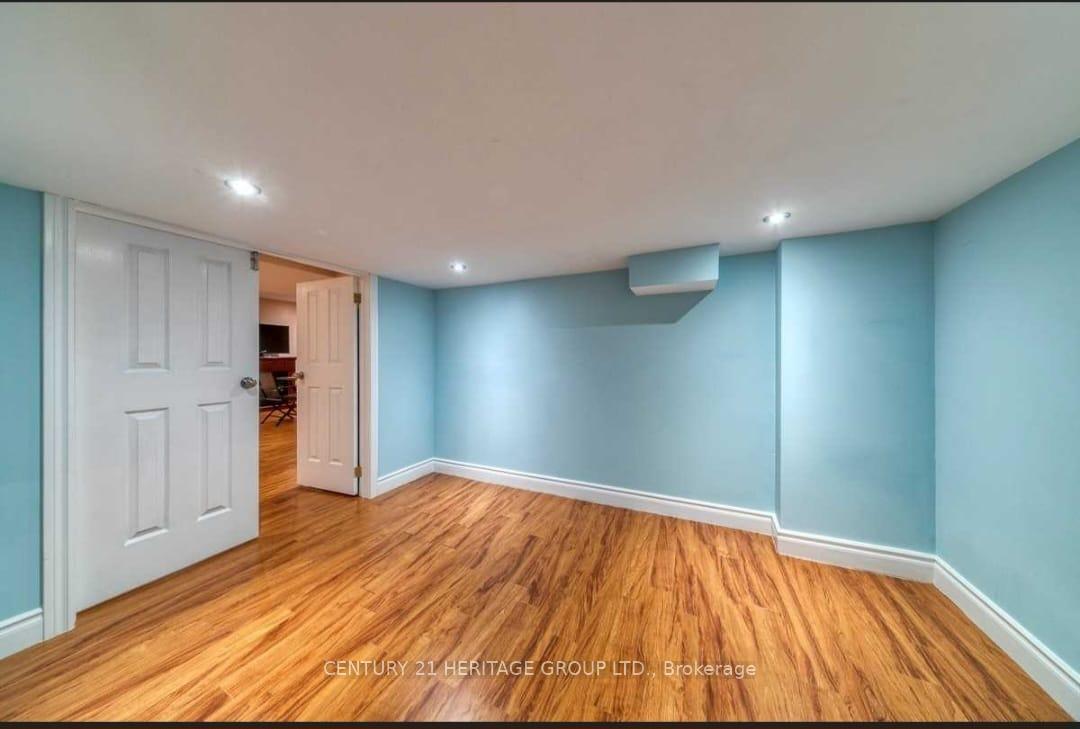 Photo 27 of 2211 Old Rutherford Road, Vaughan, Maple — HOMEH