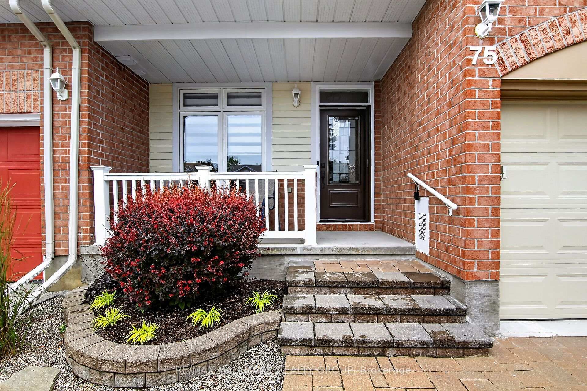 Photo 3 of 79 Sable Run Drive, Ottawa, Stittsville (Central) — HOMEH