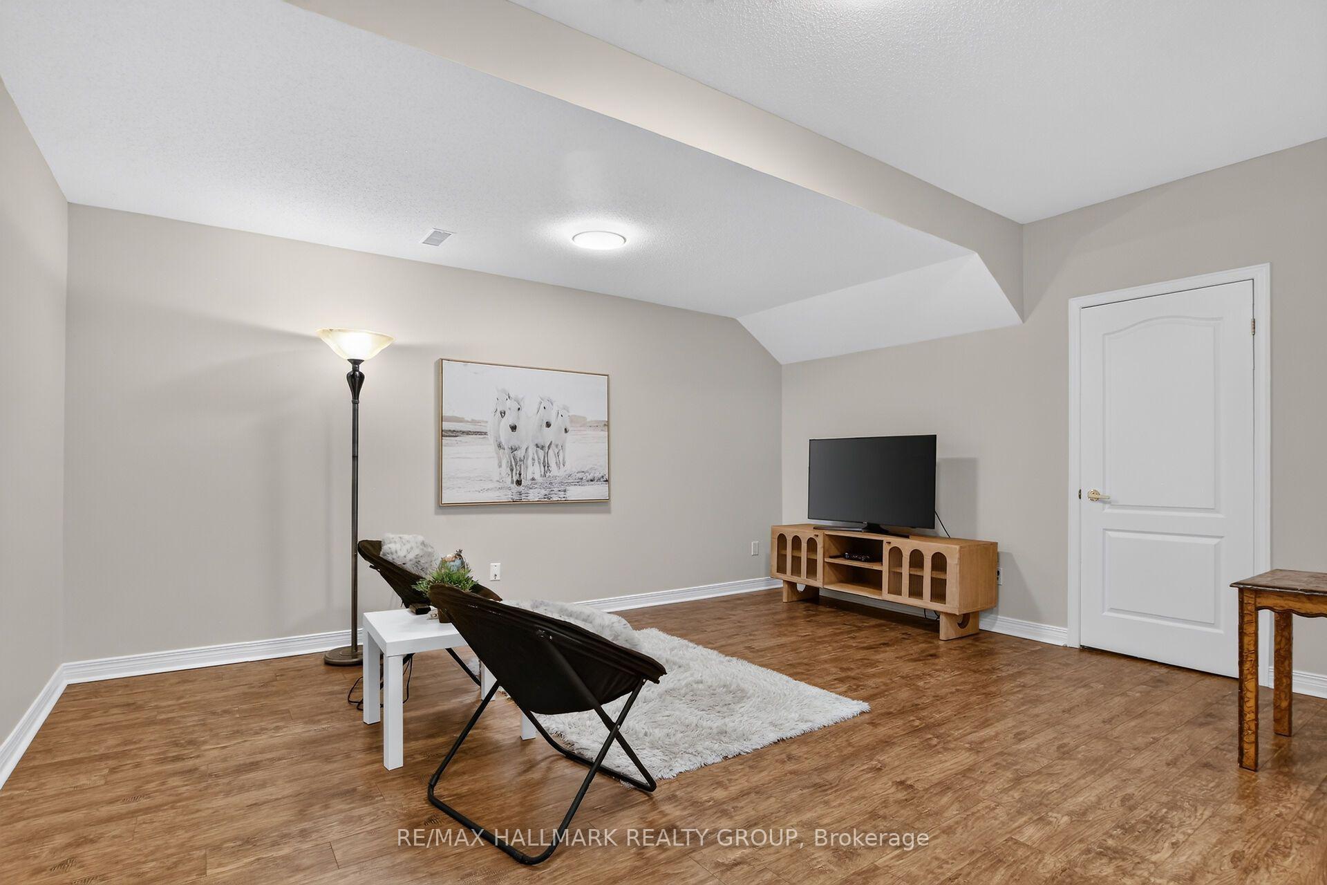 Photo 33 of 79 Sable Run Drive, Ottawa, Stittsville (Central) — HOMEH