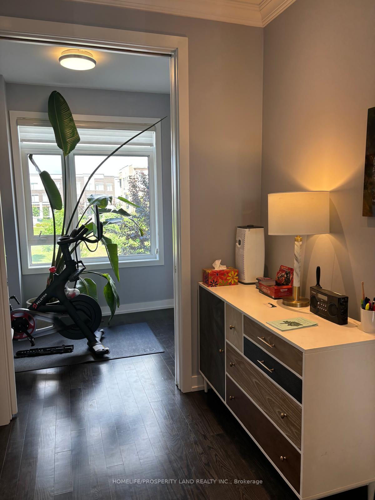 Photo 9 of 77 Glenngarry Crescent, Vaughan, Rural Vaughan — HOMEH