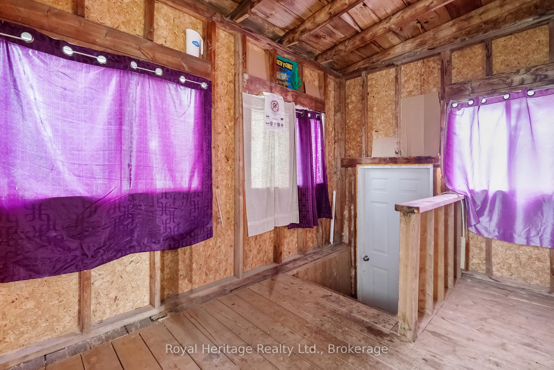 Photo 18 of 2 Fenelon Way, Kawartha Lakes, Lindsay — HOMEH