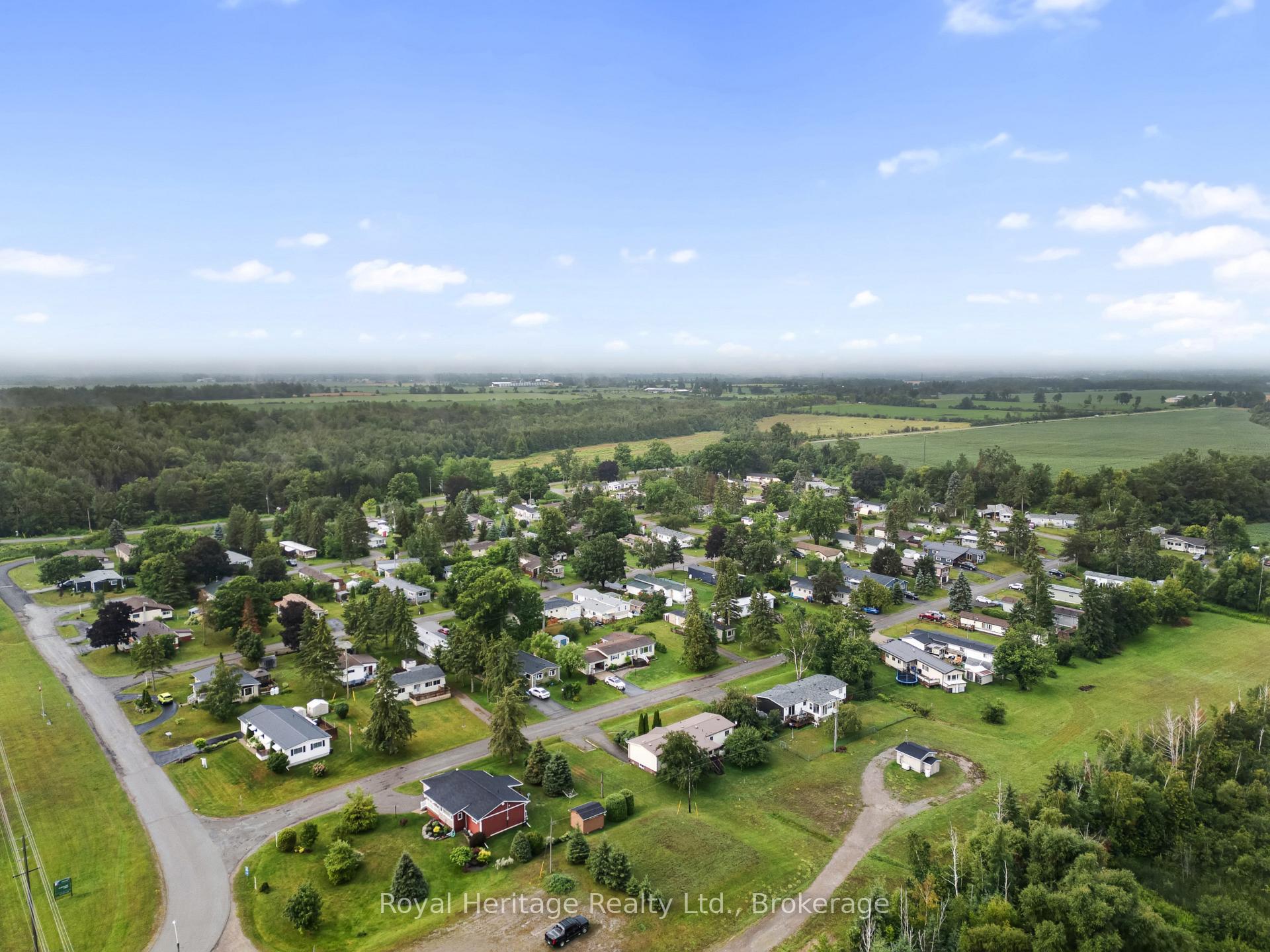 Photo 24 of 2 Fenelon Way, Kawartha Lakes, Lindsay — HOMEH