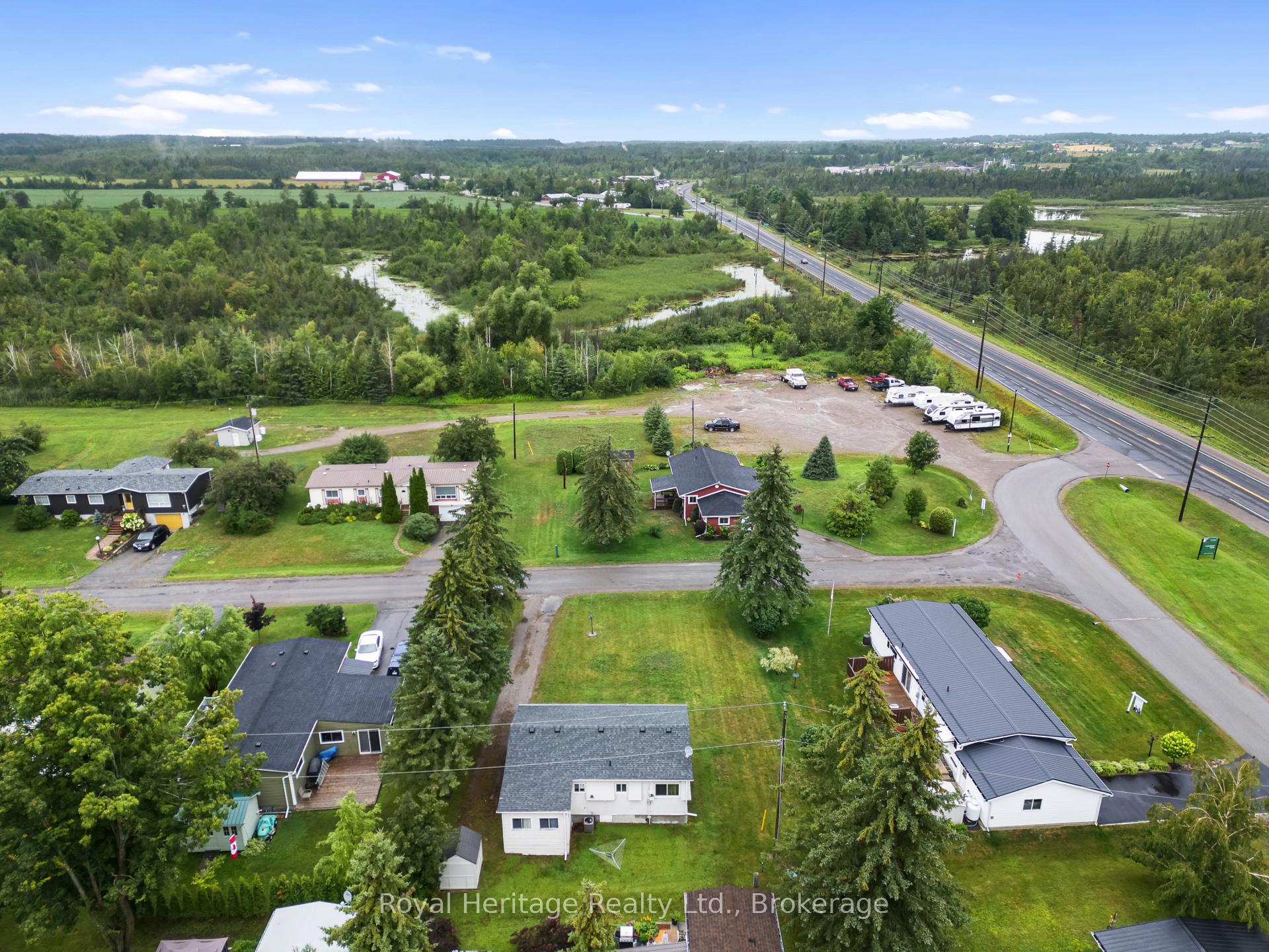 Photo 26 of 2 Fenelon Way, Kawartha Lakes, Lindsay — HOMEH