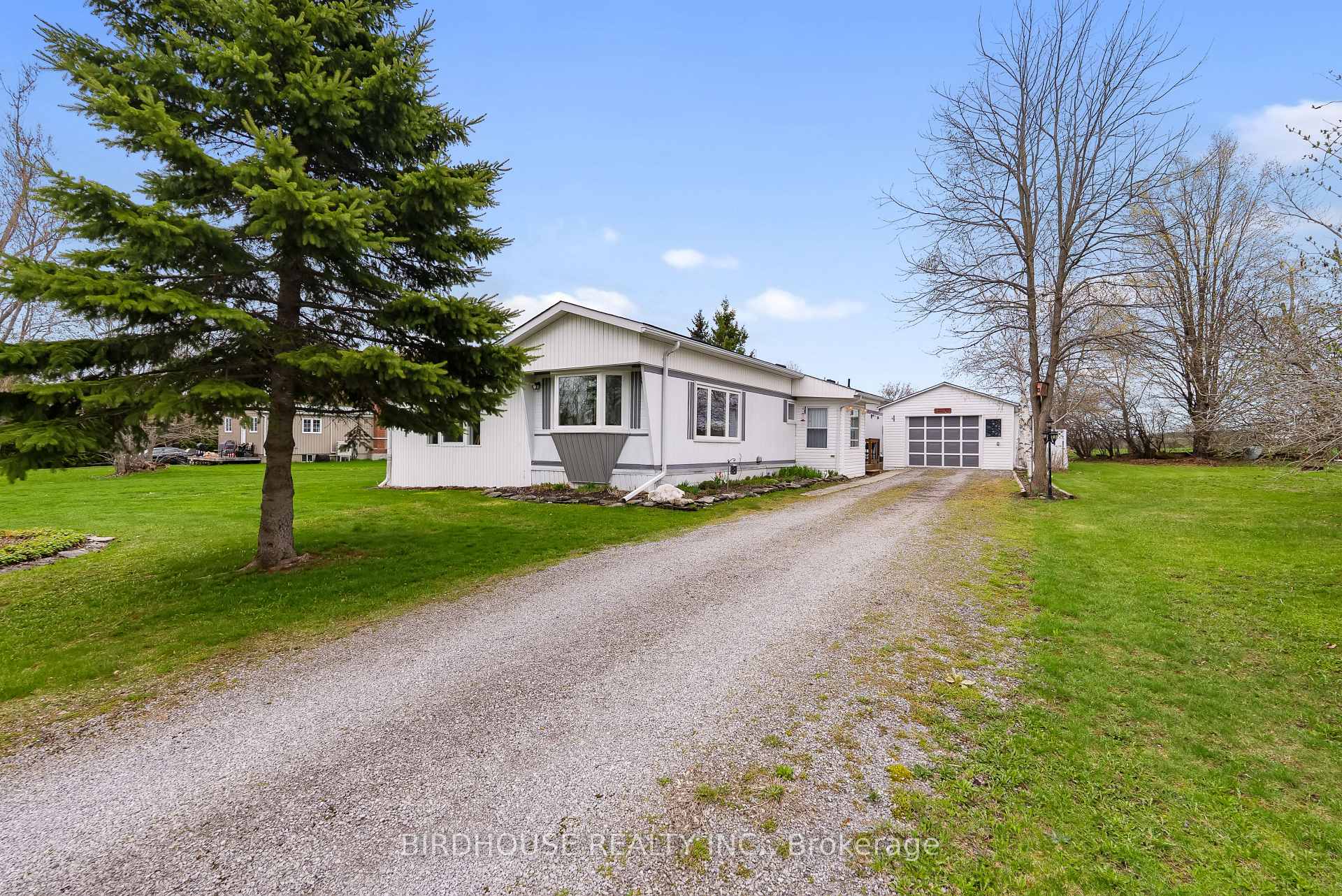 Photo 4 of 68 Glenway Drive, Kawartha Lakes, Verulam — HOMEH