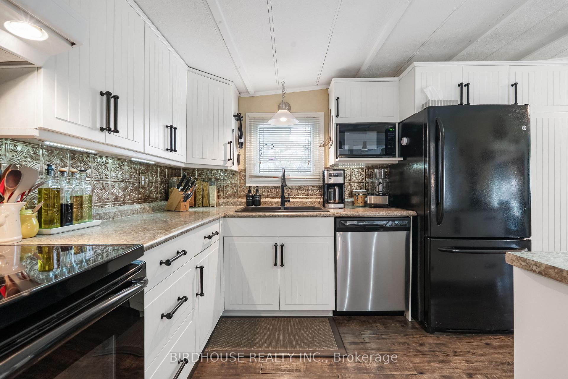 Photo 9 of 68 Glenway Drive, Kawartha Lakes, Verulam — HOMEH
