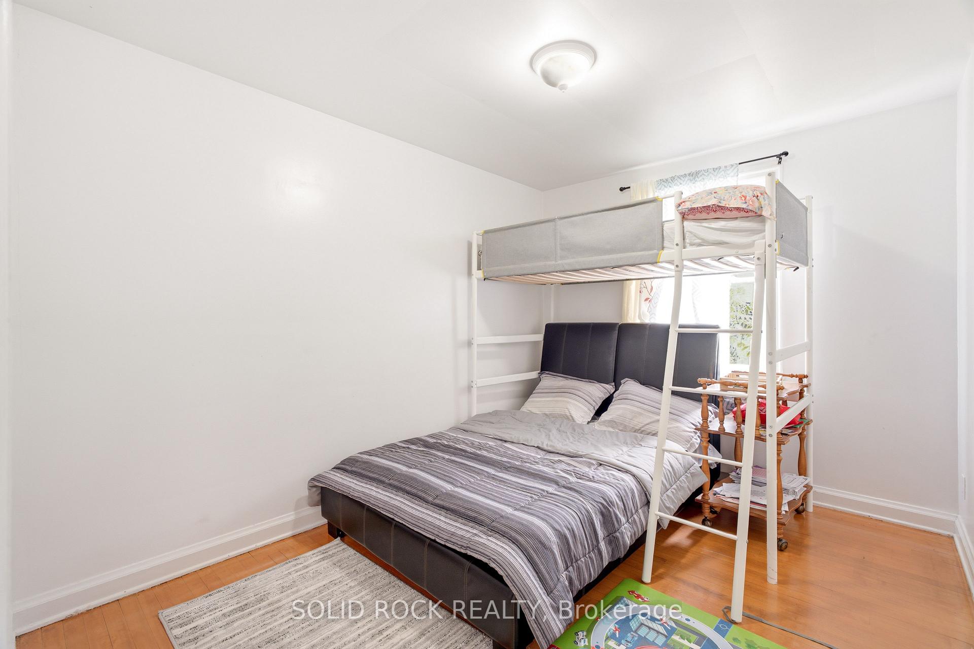 Photo 20 of 289 Mcarthur Avenue, Ottawa, Vanier — HOMEH