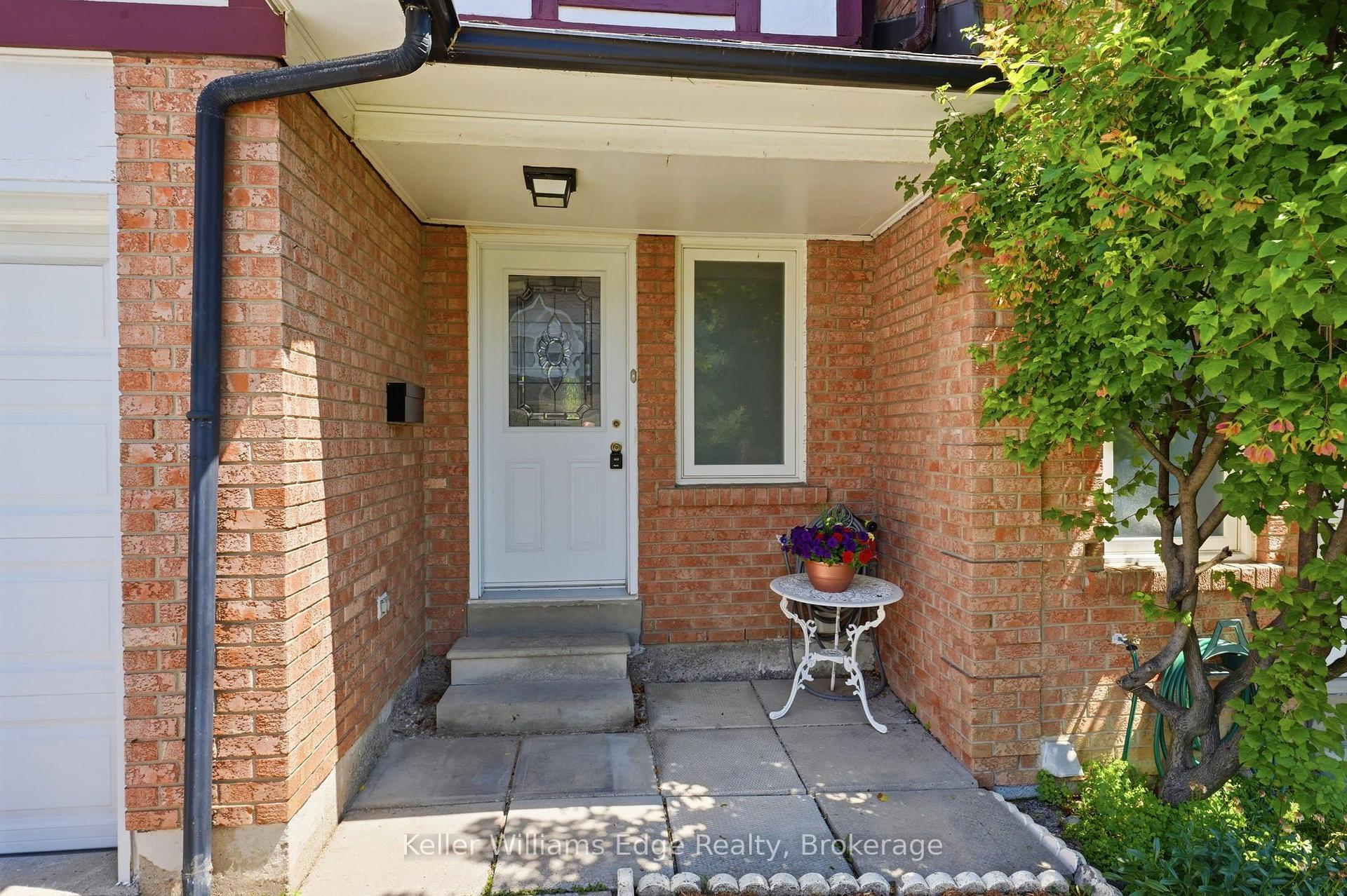 Photo 3 of Unit 23, 333 Meadows Boulevard, Mississauga, Rathwood — HOMEH