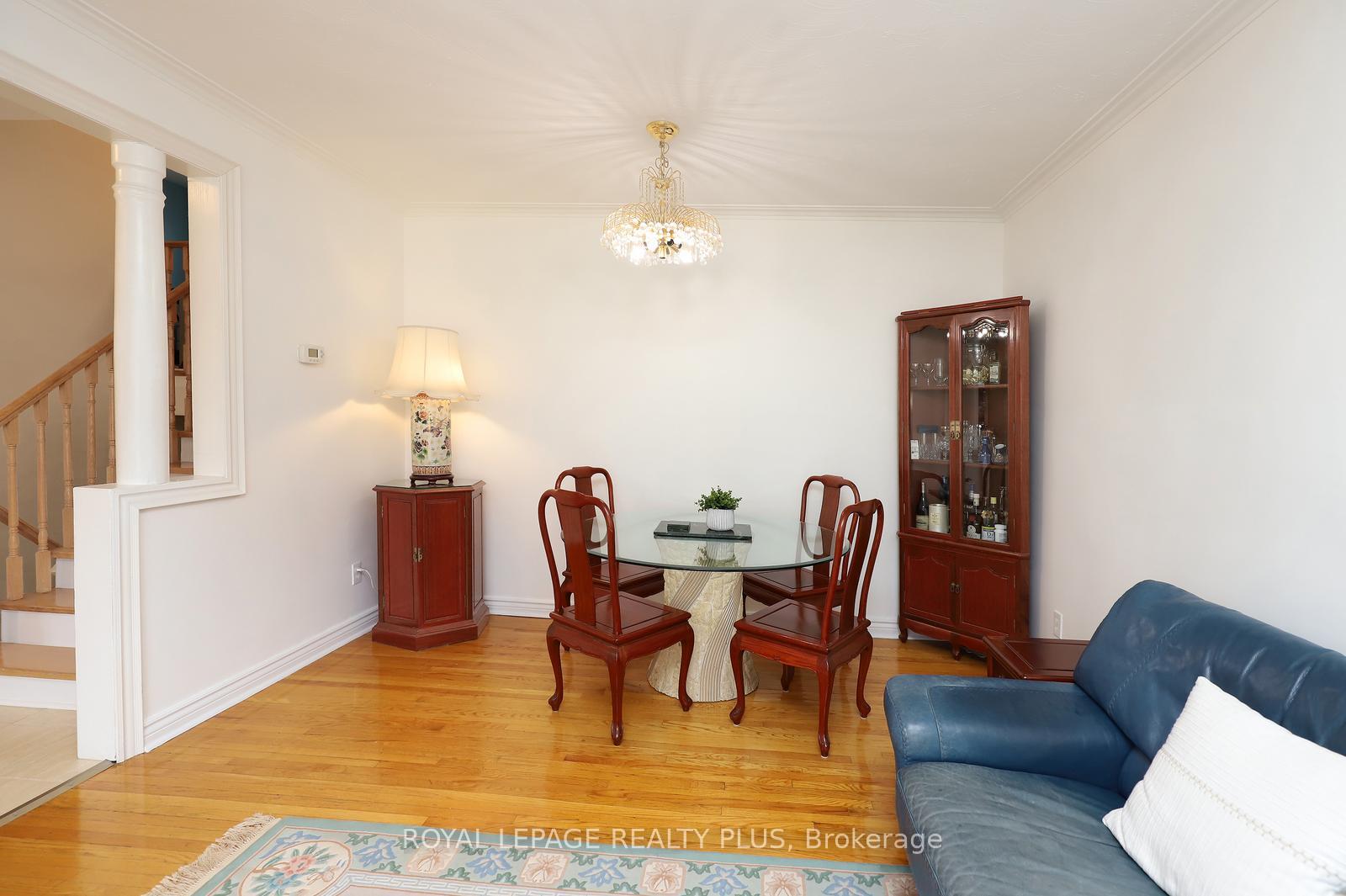Photo 9 of 2694 Truscott Drive, Mississauga, Clarkson — HOMEH