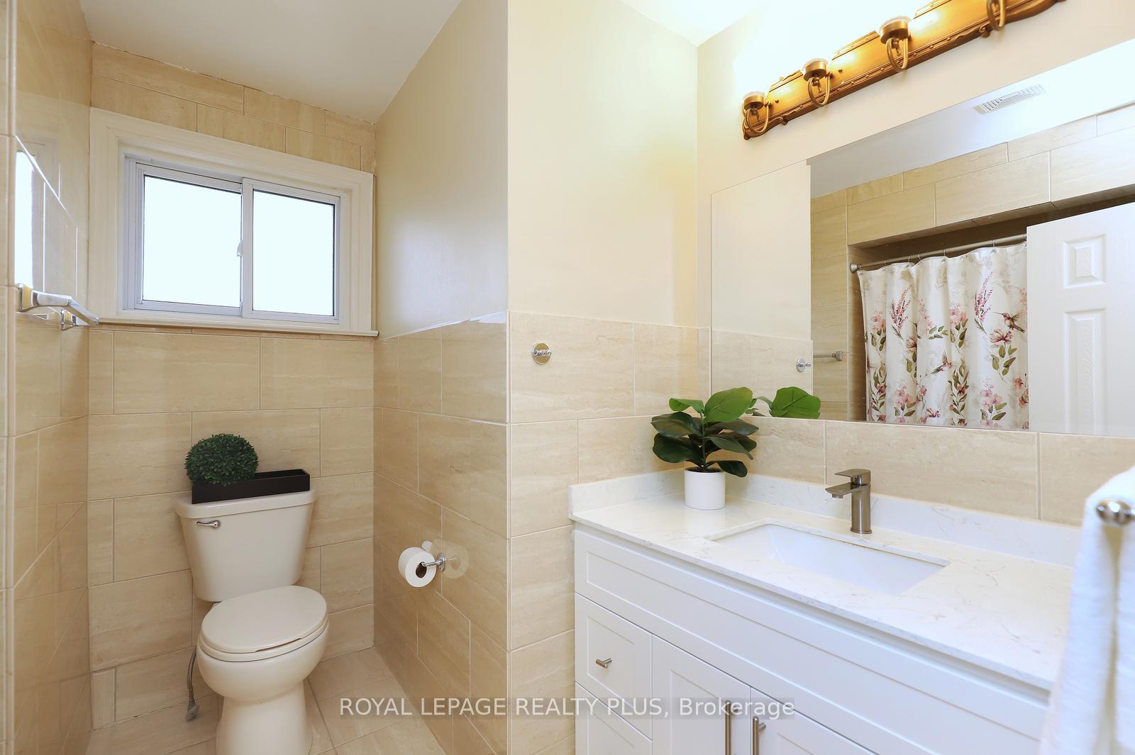 Photo 19 of 2694 Truscott Drive, Mississauga, Clarkson — HOMEH