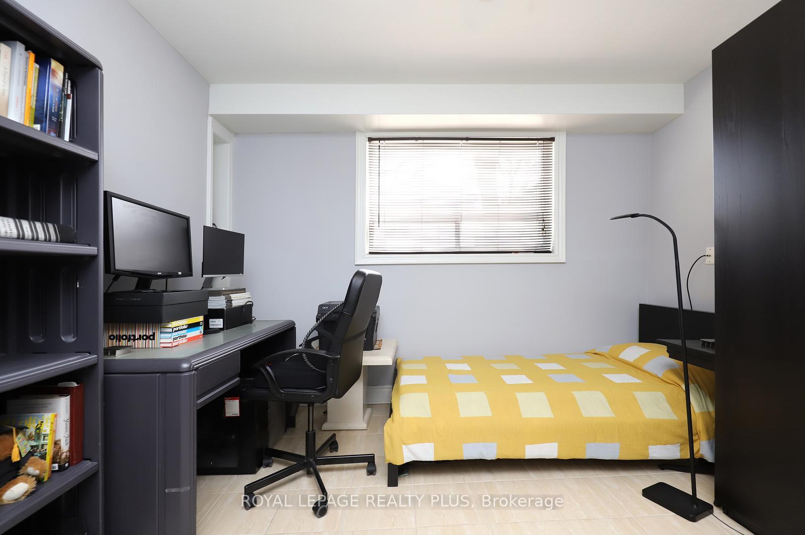 Photo 21 of 2694 Truscott Drive, Mississauga, Clarkson — HOMEH