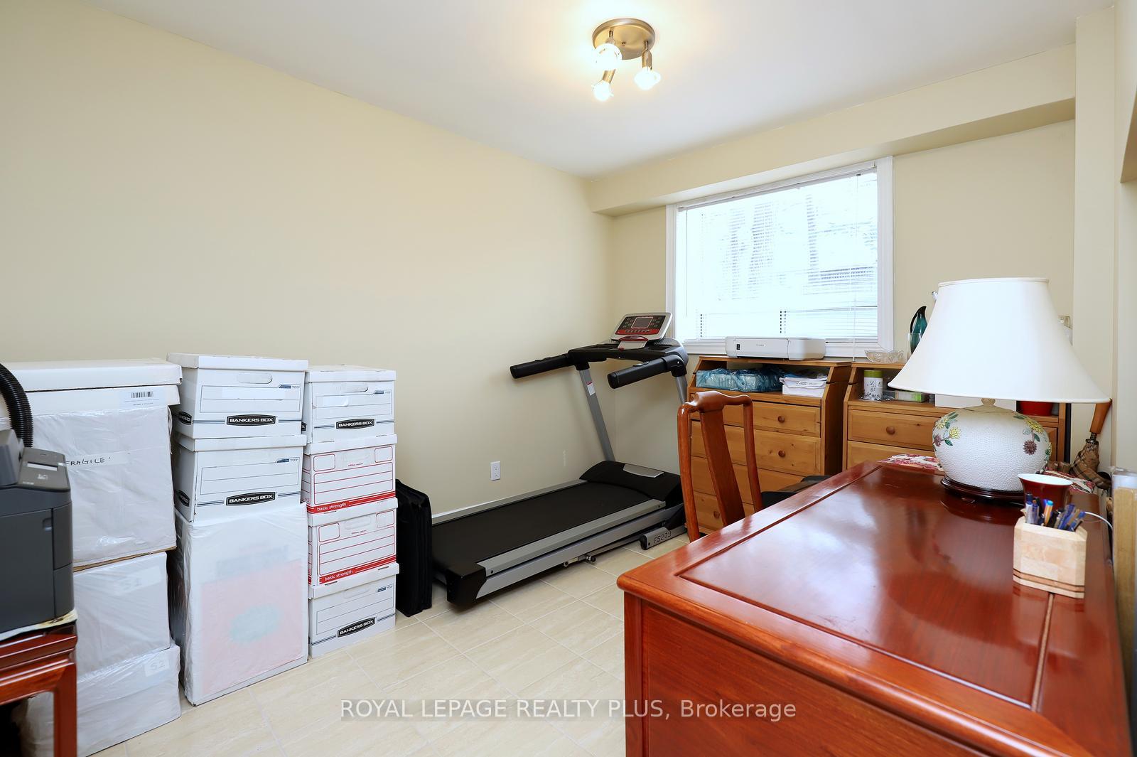 Photo 22 of 2694 Truscott Drive, Mississauga, Clarkson — HOMEH