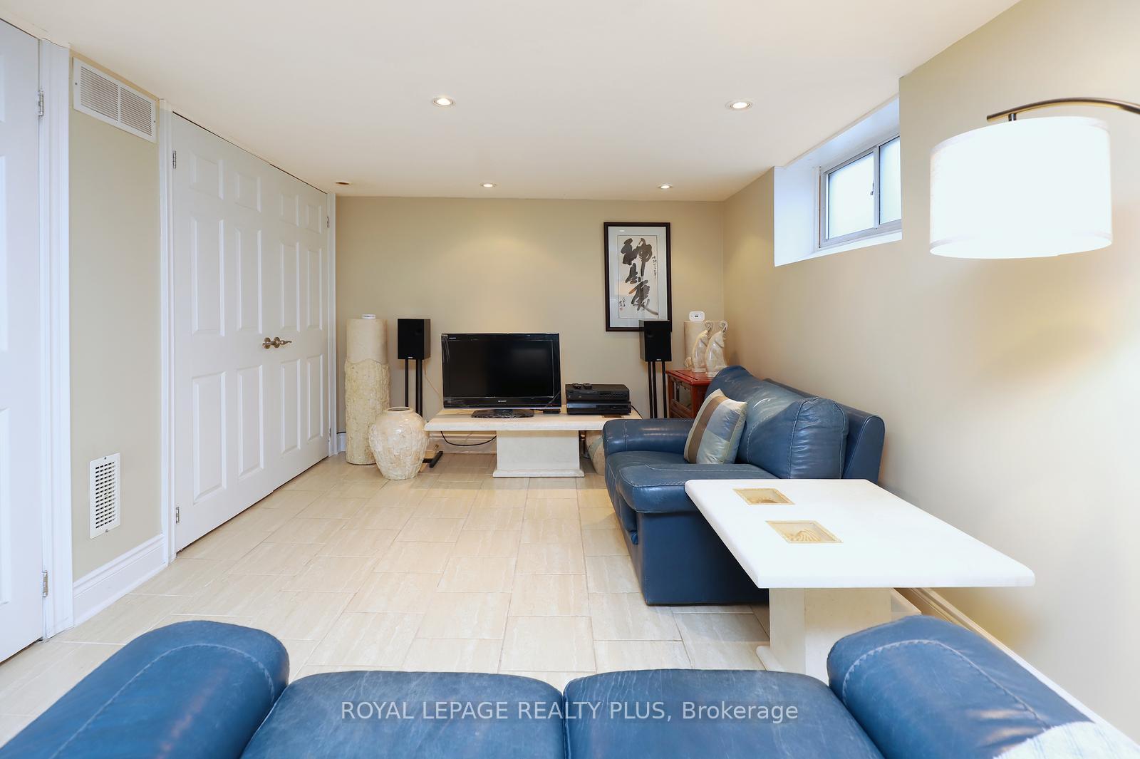 Photo 26 of 2694 Truscott Drive, Mississauga, Clarkson — HOMEH
