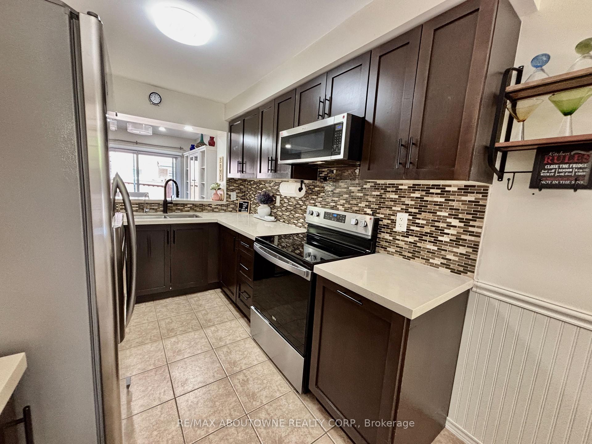 Photo 15 of 36 Van Fleet Terrace, Milton, Harrison — HOMEH