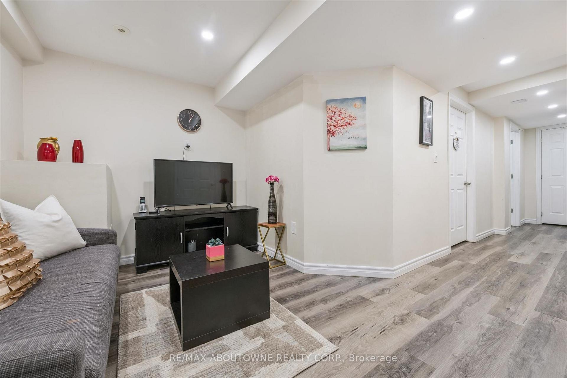 Photo 29 of 36 Van Fleet Terrace, Milton, Harrison — HOMEH