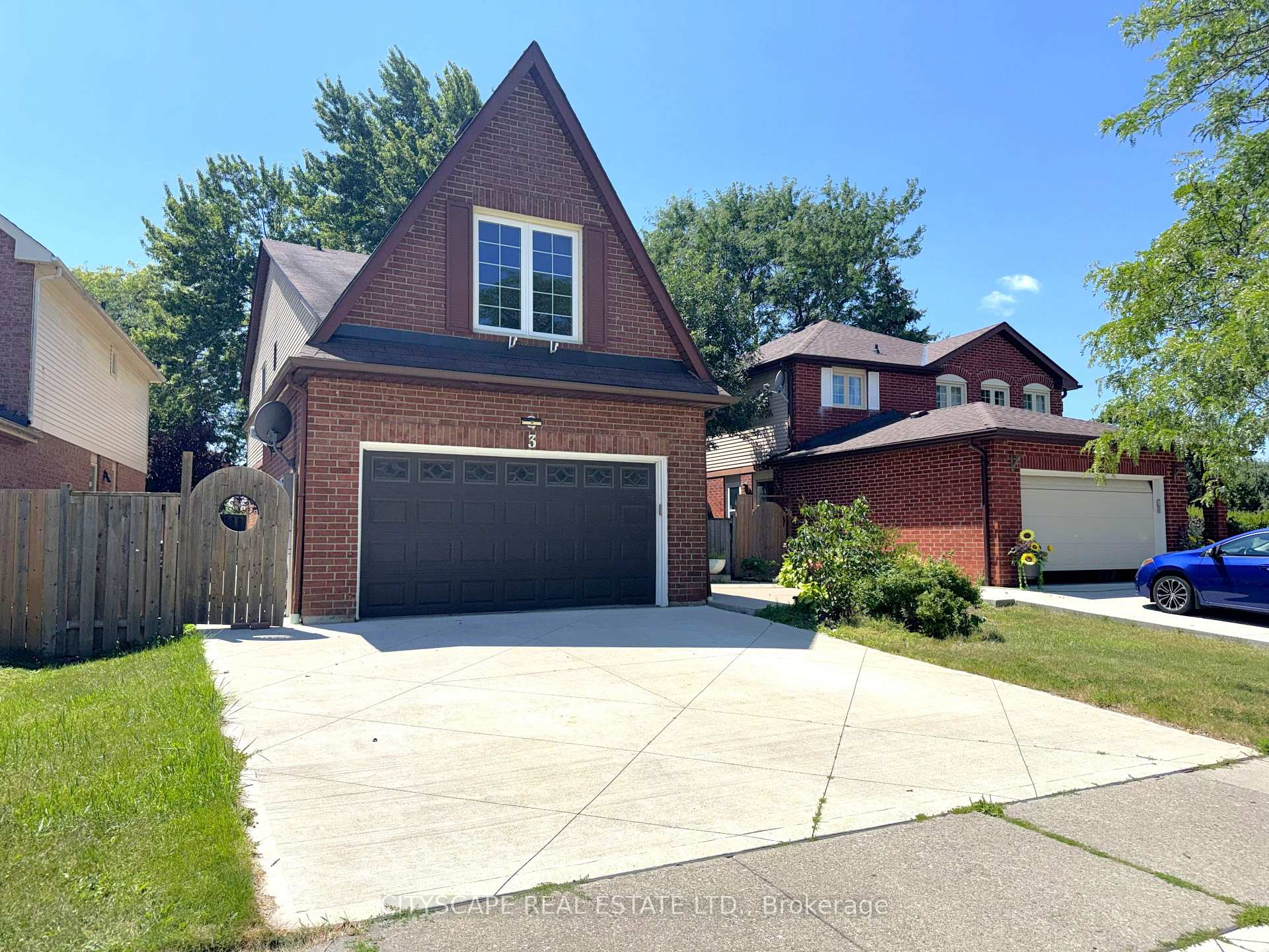 Photo 2 of 3 Gervais Drive, Brampton, Fletcher's West — HOMEH