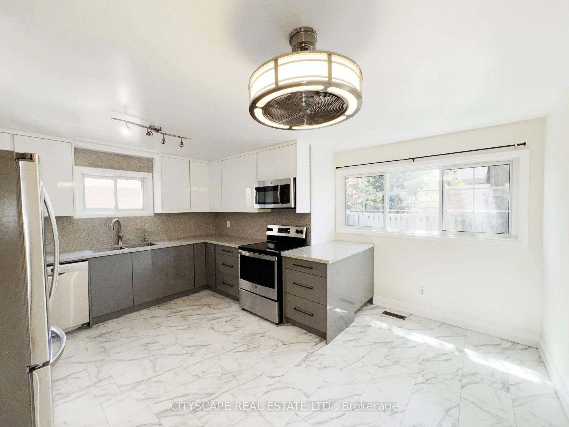 Photo 13 of 3 Gervais Drive, Brampton, Fletcher's West — HOMEH